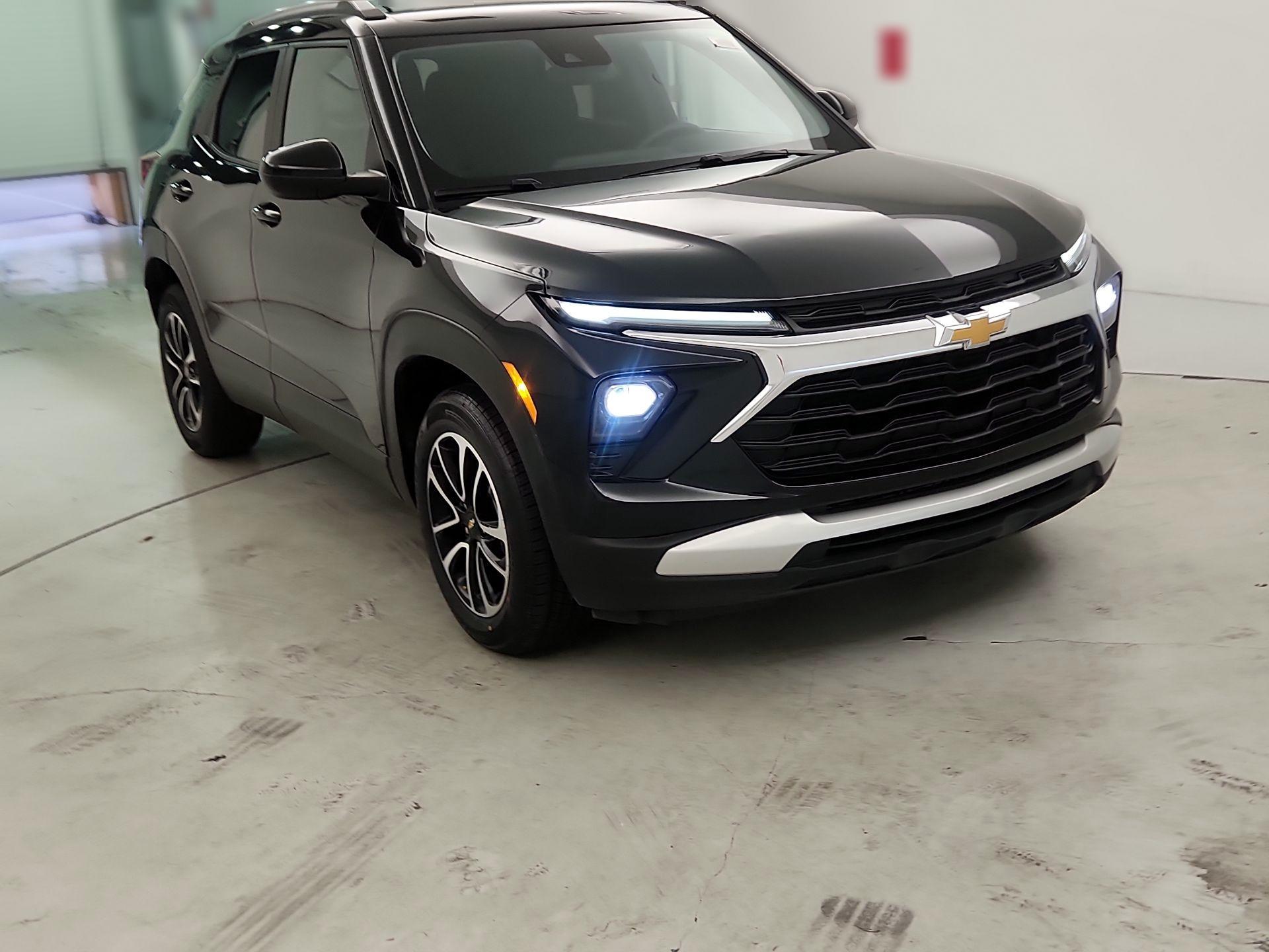 Thumbnail: 2024 Chevrolet TrailBlazer - 1