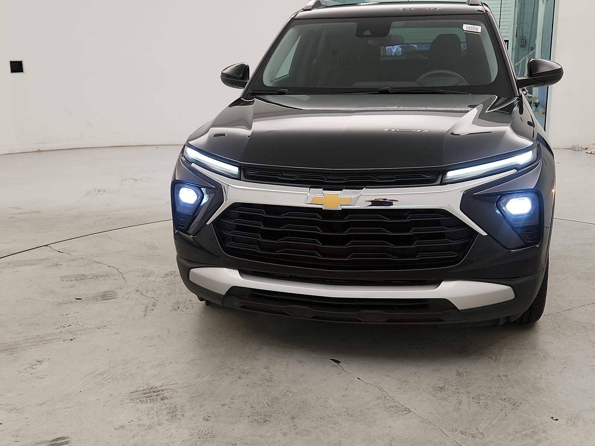 Thumbnail: 2024 Chevrolet TrailBlazer - 2