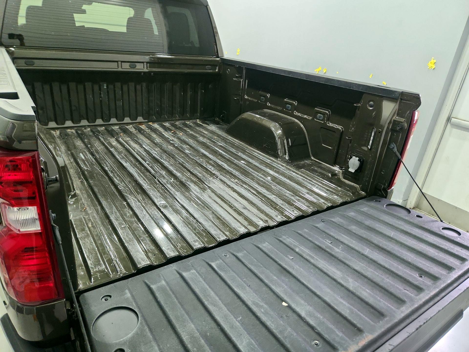 Thumbnail: 2023 Chevrolet Silverado 1500 - 20