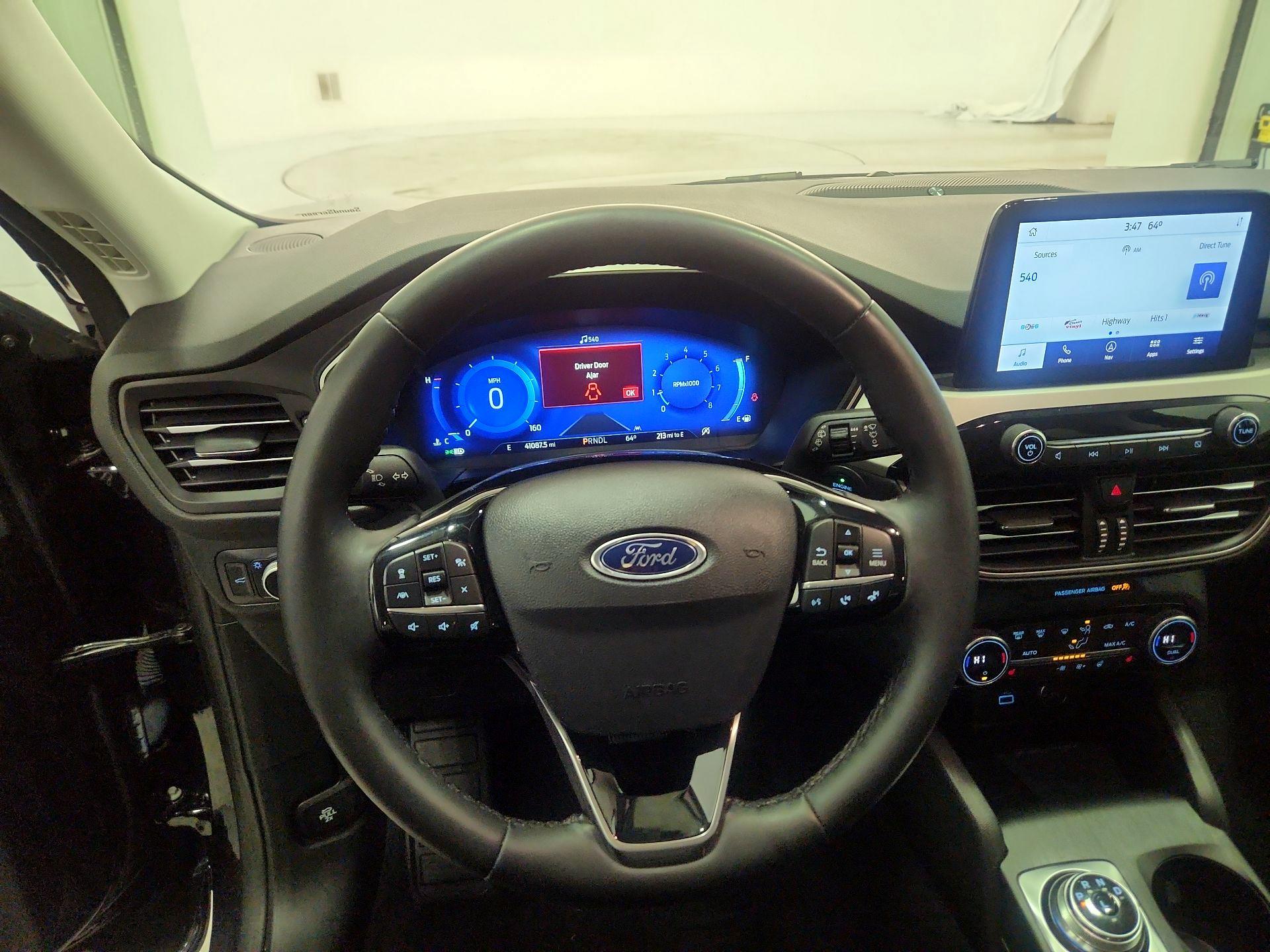 Thumbnail: 2021 Ford Escape - 10