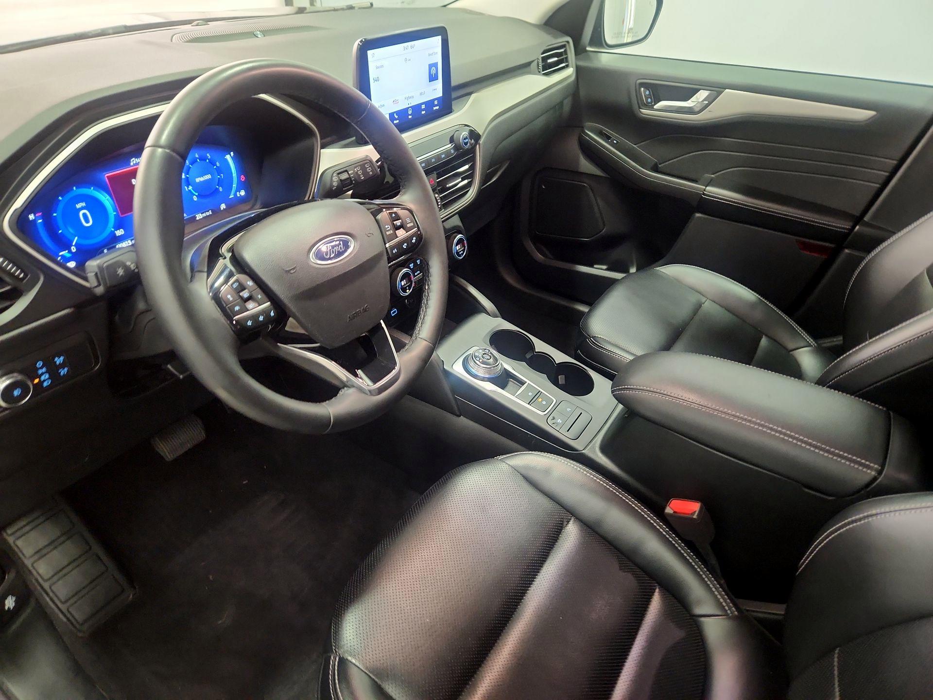 Thumbnail: 2021 Ford Escape - 11