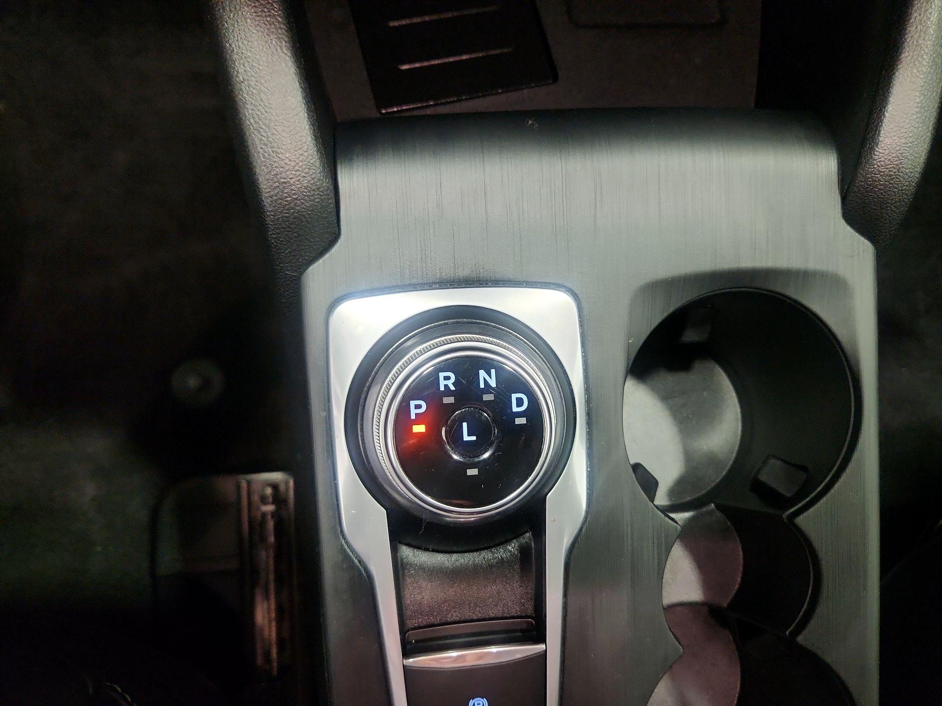 Thumbnail: 2021 Ford Escape - 17