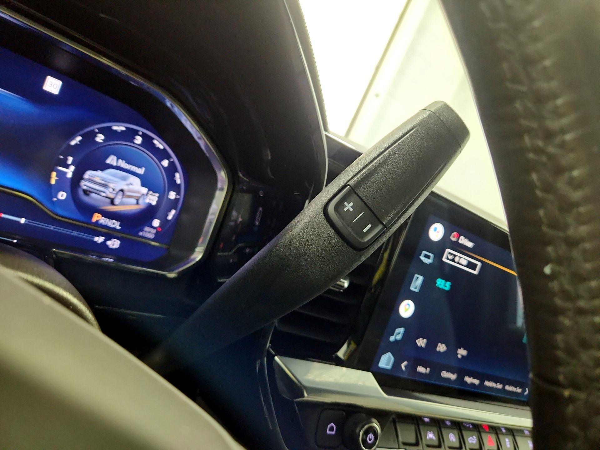 Thumbnail: 2022 Chevrolet Silverado 1500 - 16