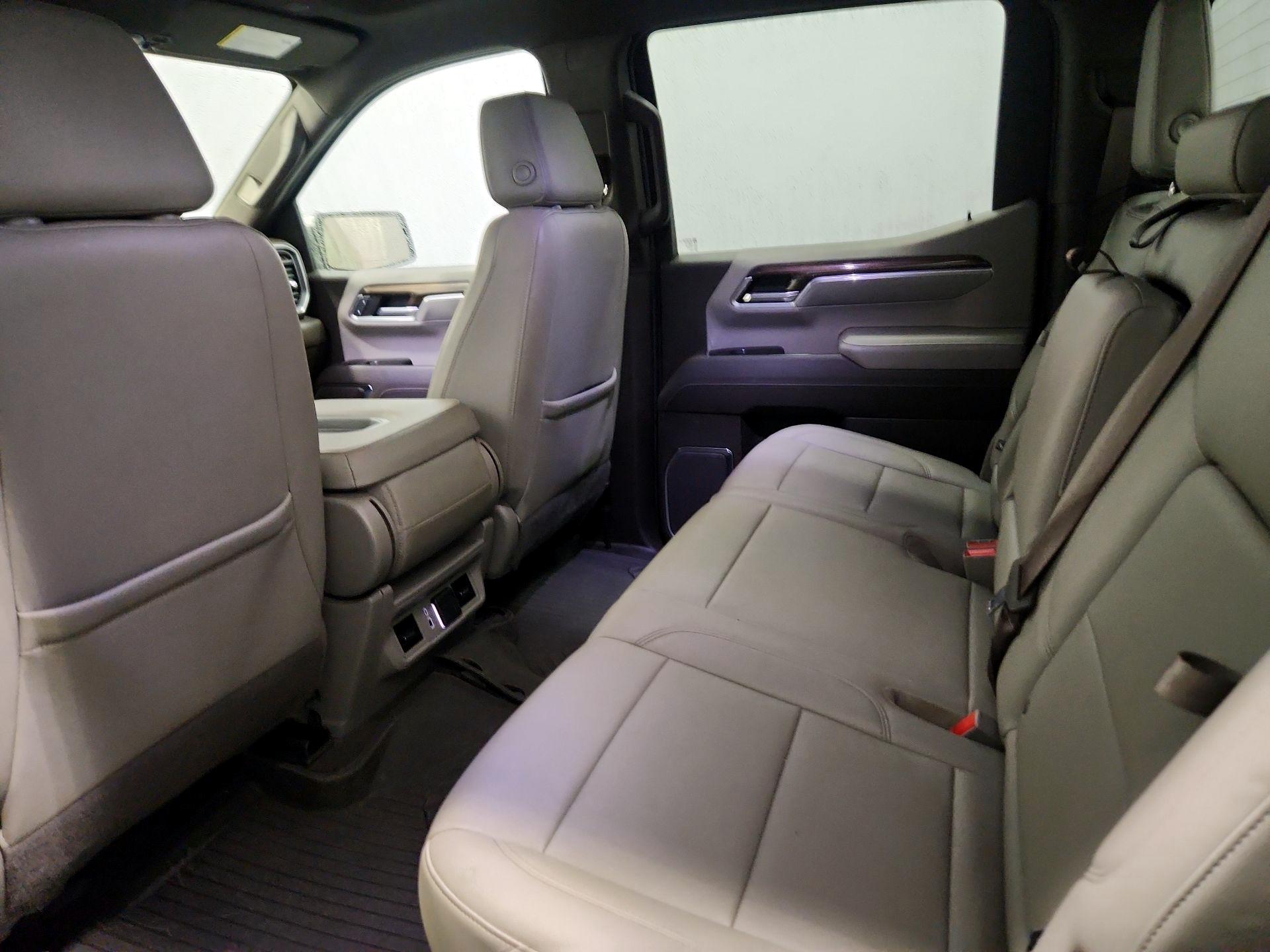 Thumbnail: 2022 Chevrolet Silverado 1500 - 18