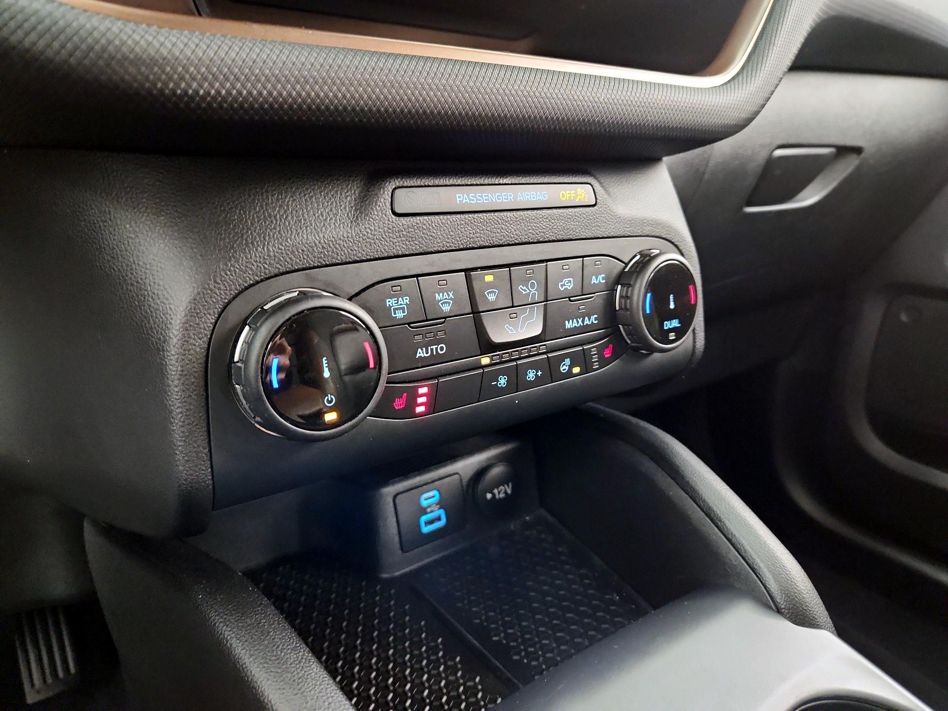 Thumbnail: 2022 Ford Bronco Sport - 17