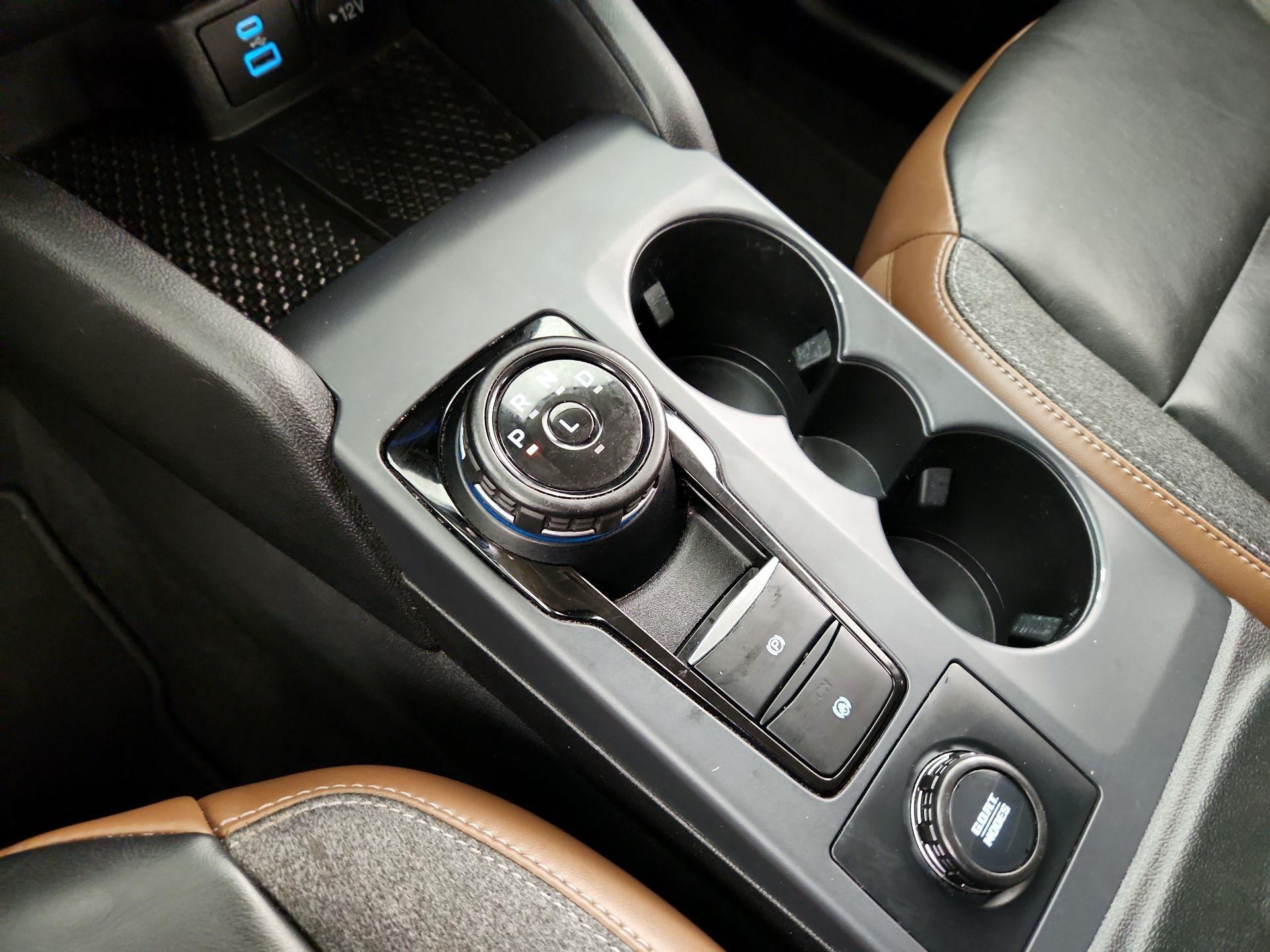 Thumbnail: 2022 Ford Bronco Sport - 18