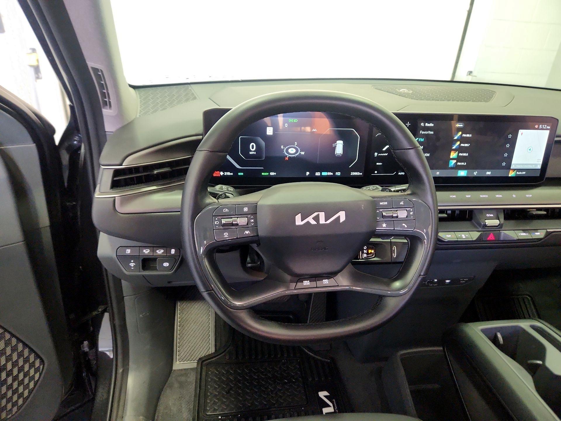 Thumbnail: 2024 Kia EV9 - 10