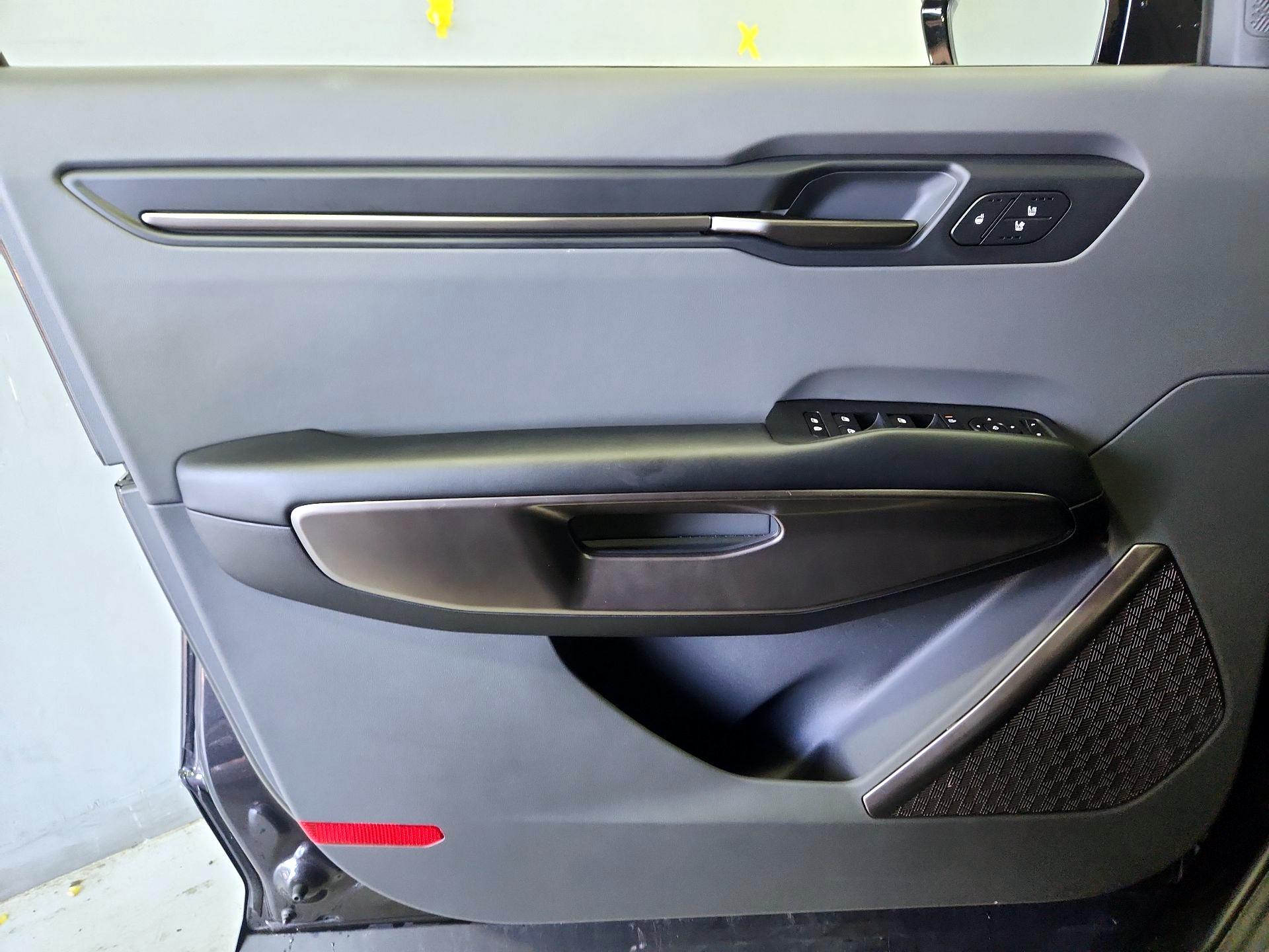 Thumbnail: 2024 Kia EV9 - 12