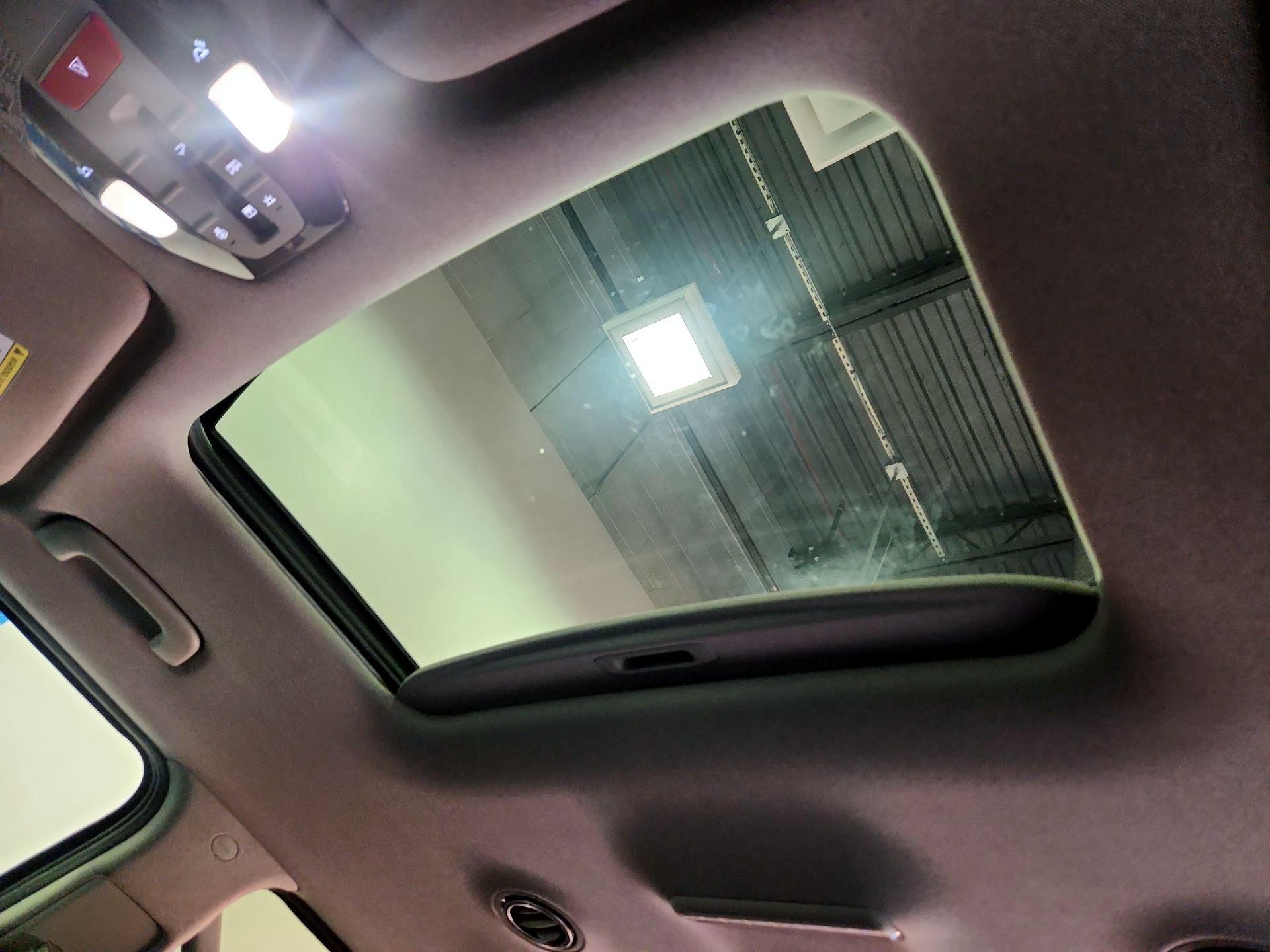 Thumbnail: 2024 Kia EV9 - 19