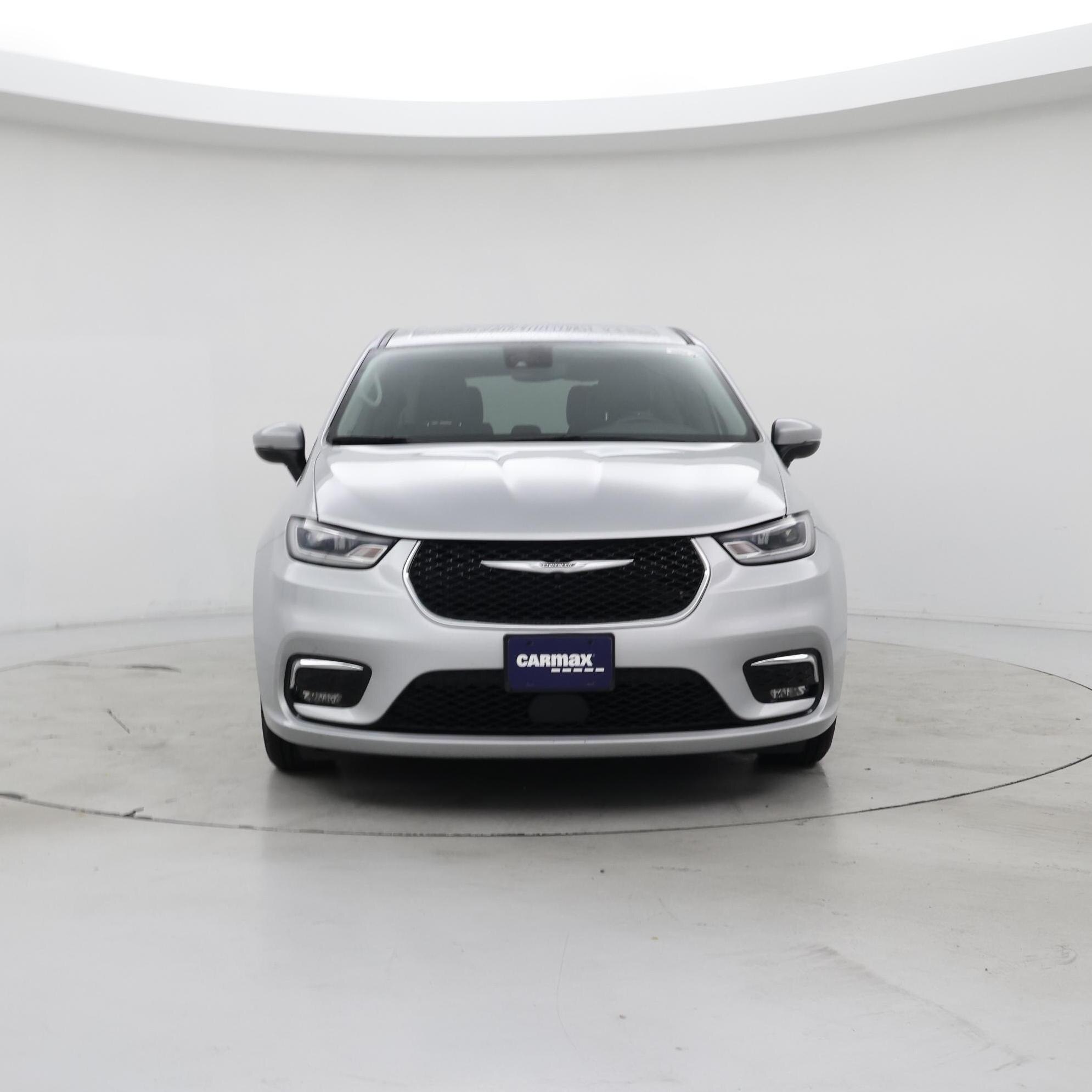 Thumbnail: 2023 Chrysler Pacifica - 5