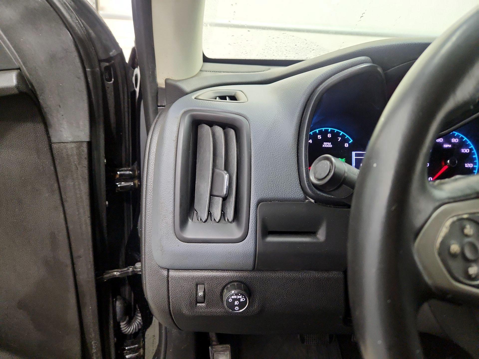 Thumbnail: 2016 Chevrolet Colorado - 13