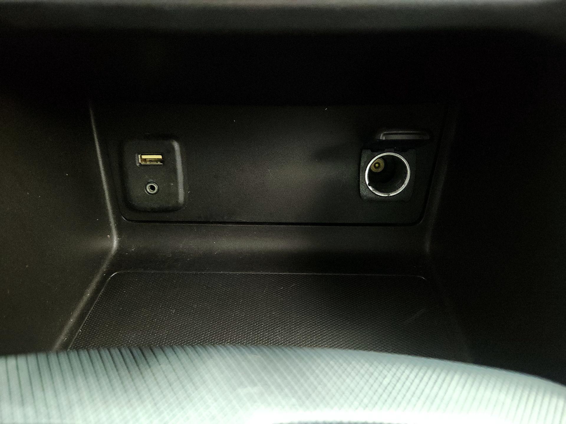 Thumbnail: 2016 Chevrolet Colorado - 18