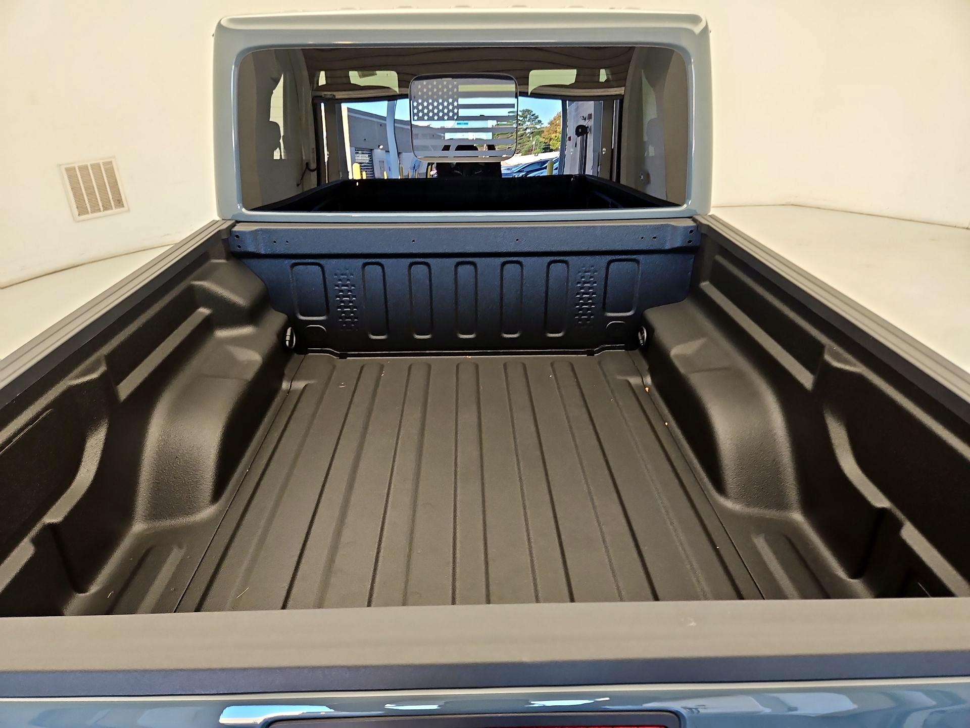 Thumbnail: 2025 Jeep Gladiator - 20