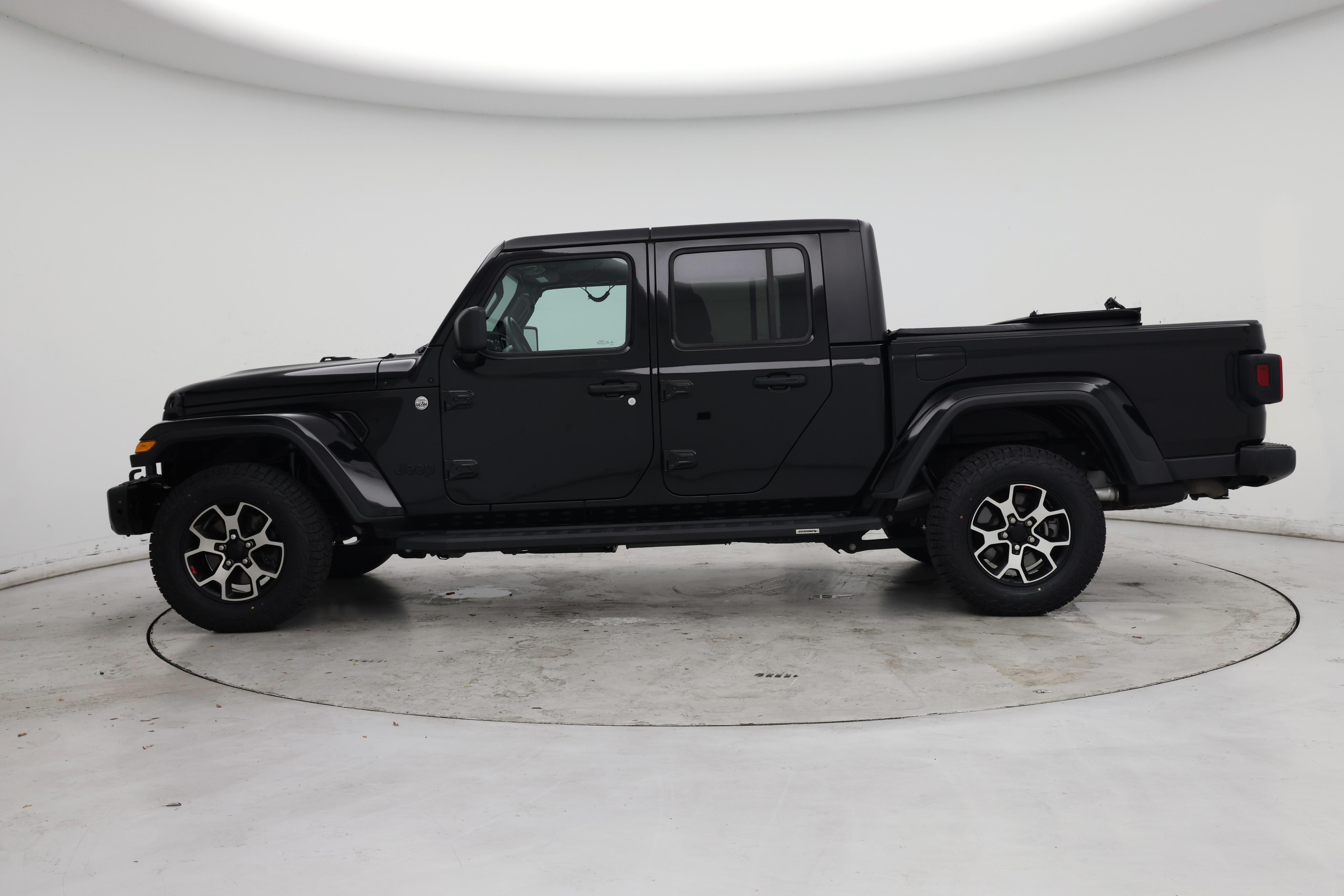 Thumbnail: 2021 Jeep Gladiator - 3