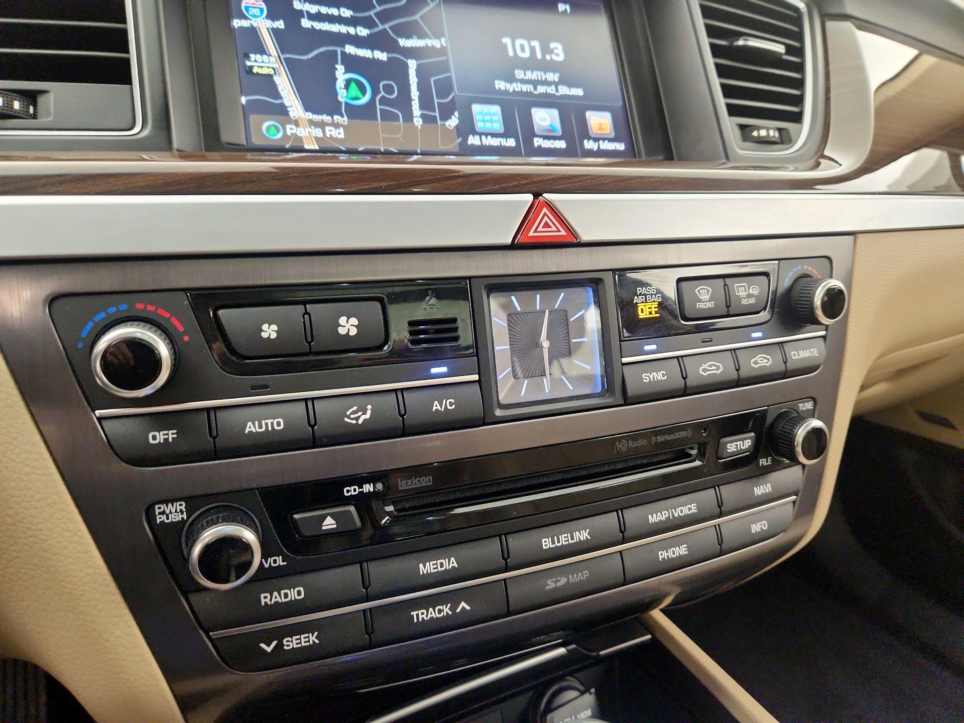Thumbnail: 2017 Genesis G80 - 17
