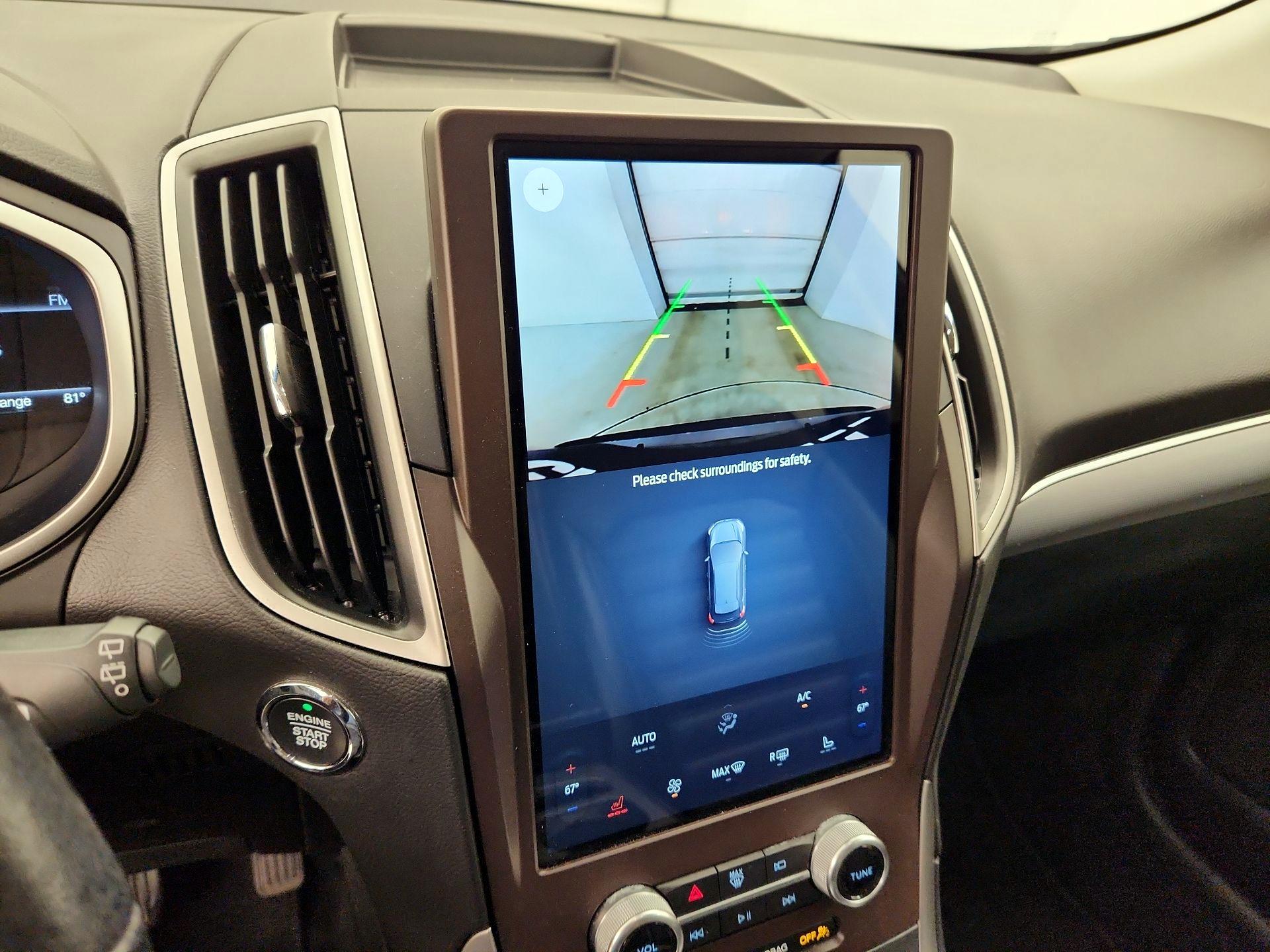 Thumbnail: 2021 Ford Edge - 14