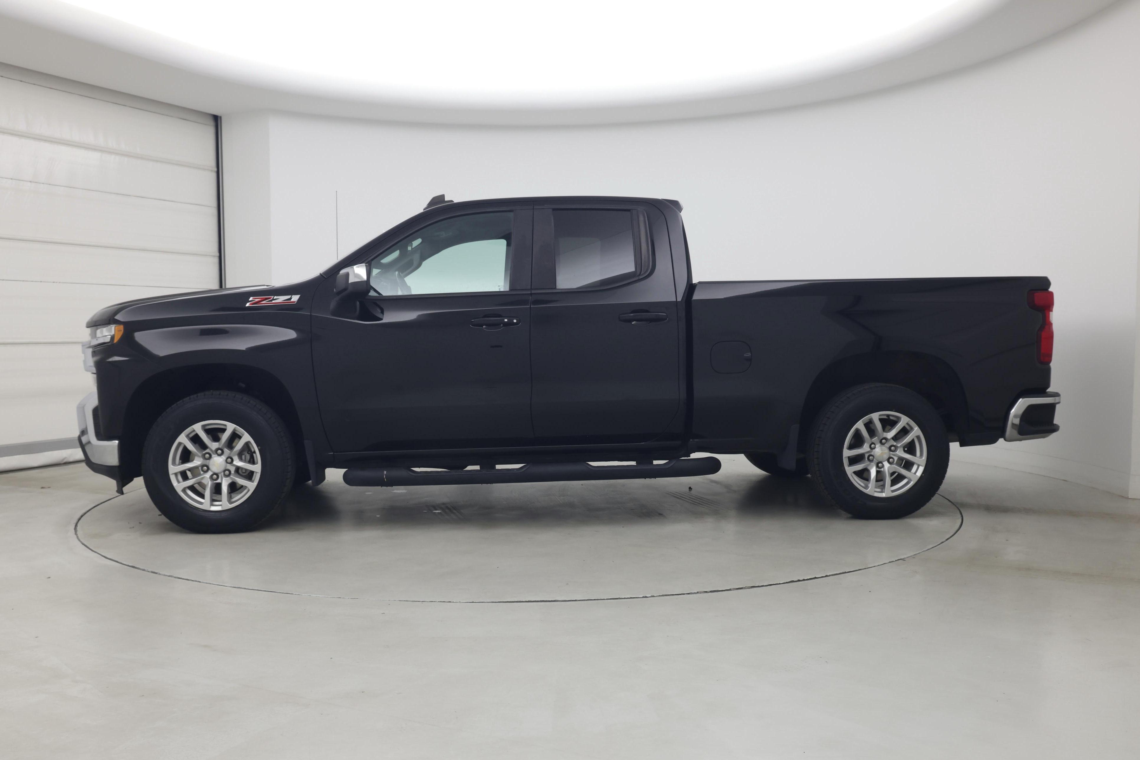 Thumbnail: 2020 Chevrolet Silverado 1500 - 3