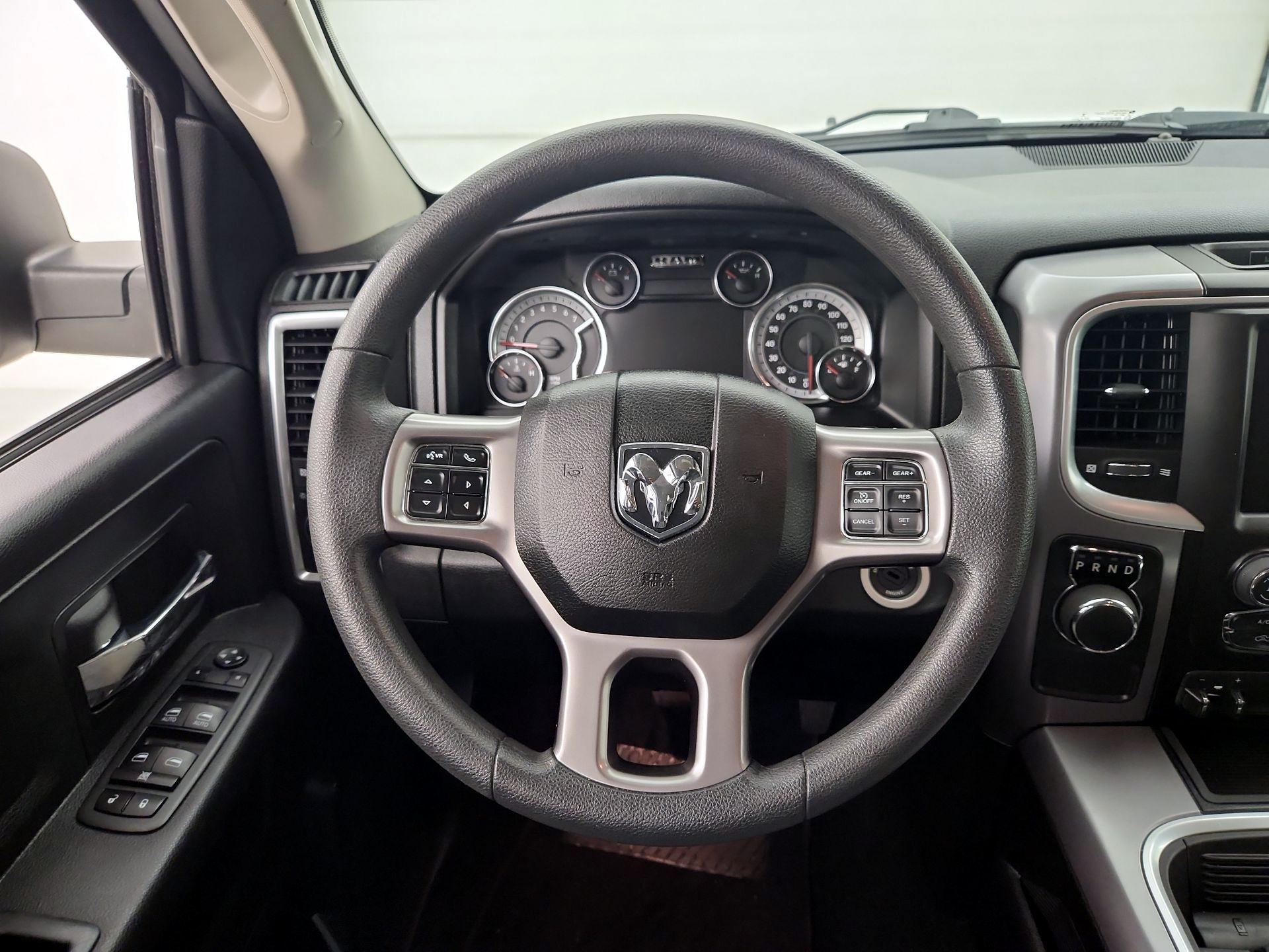 Thumbnail: 2022 RAM 1500 Classic - 10