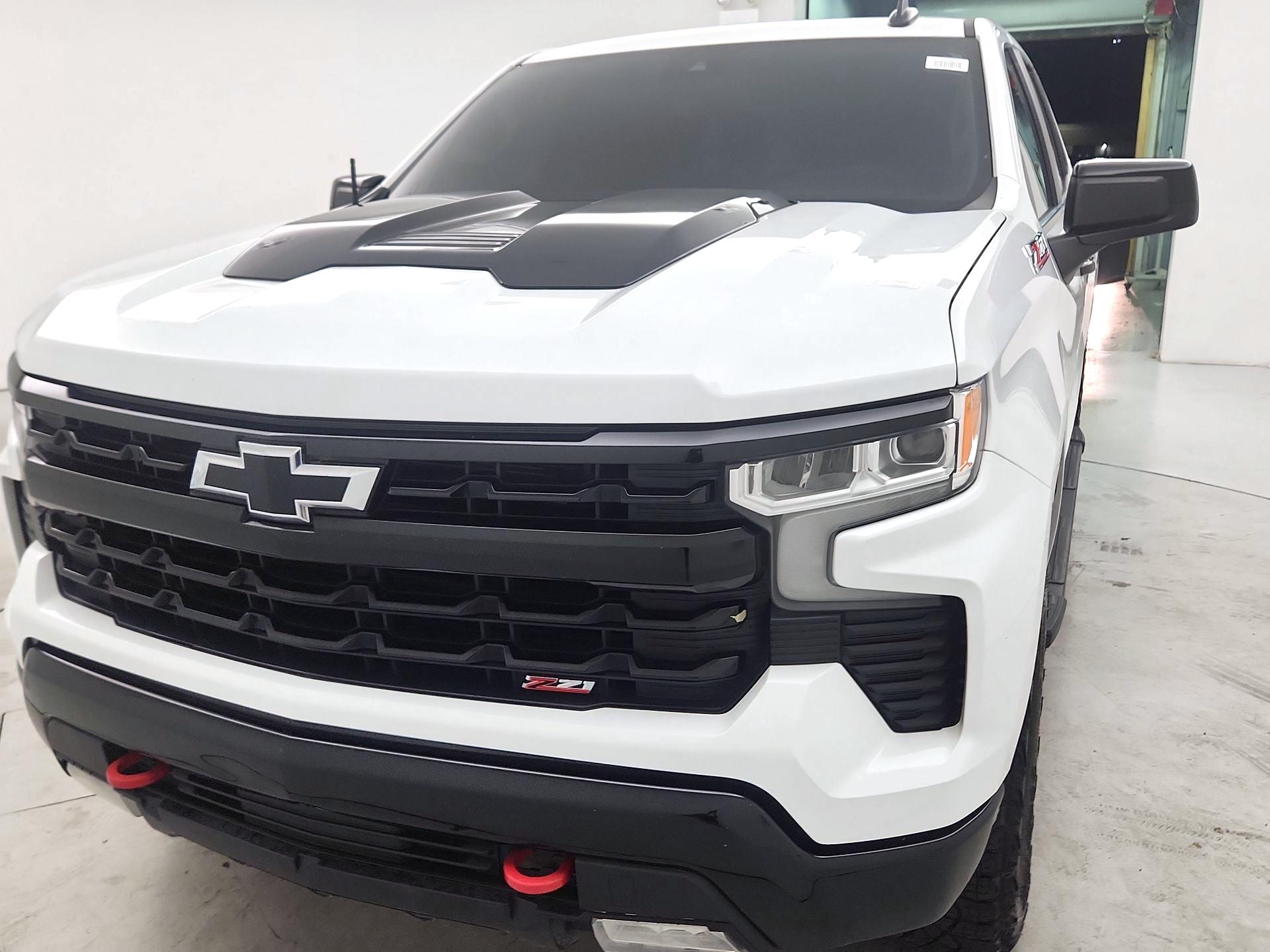 Thumbnail: 2023 Chevrolet Silverado 1500 - 3