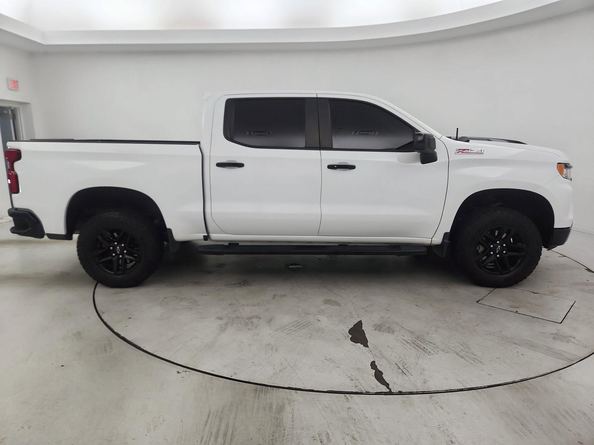 Thumbnail: 2023 Chevrolet Silverado 1500 - 4