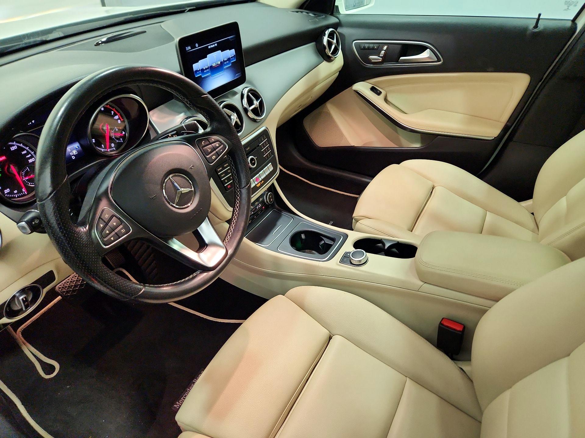 Thumbnail: 2020 Mercedes-Benz GLA - 11