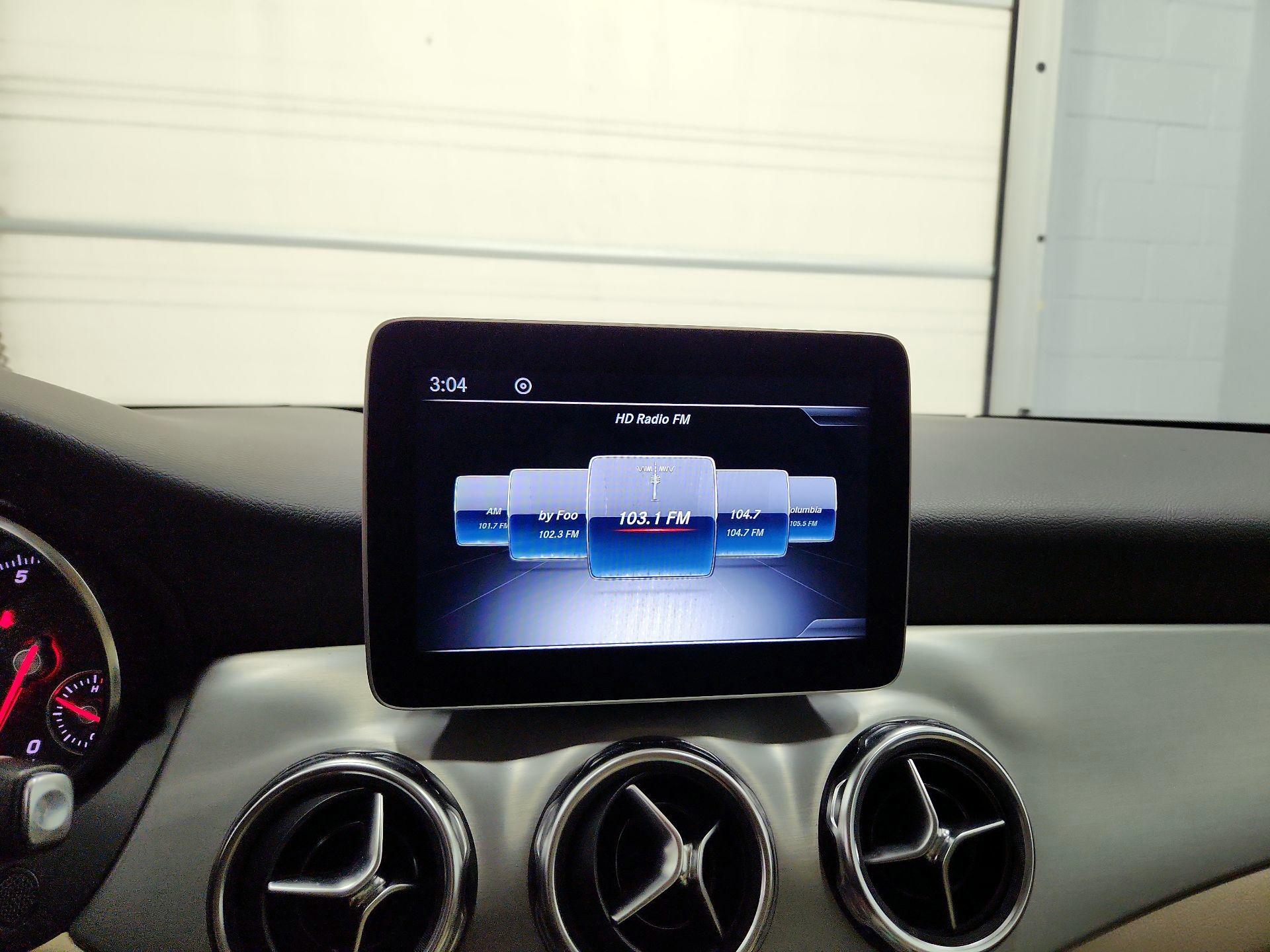 Thumbnail: 2020 Mercedes-Benz GLA - 15