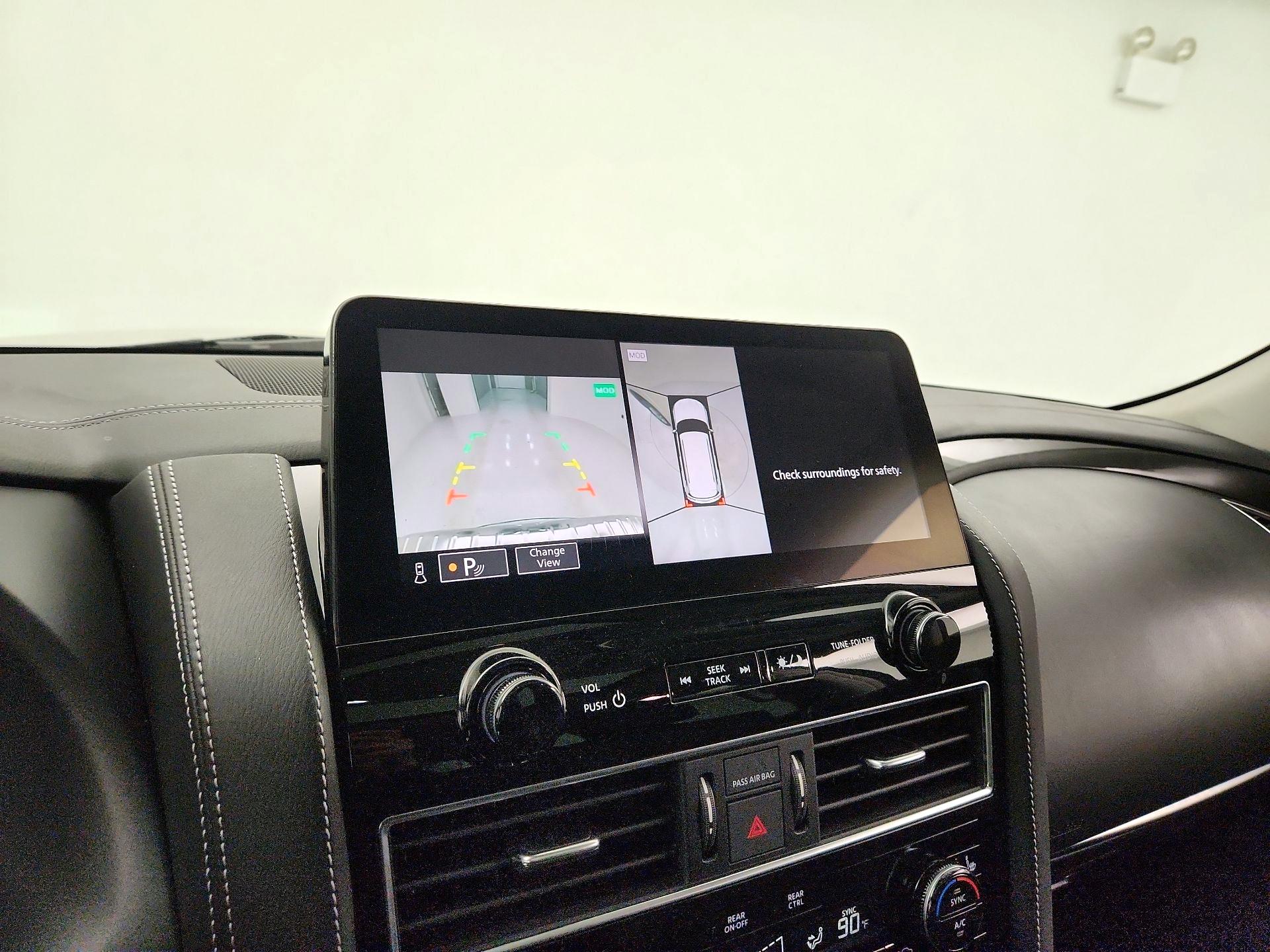 Thumbnail: 2023 INFINITI QX80 - 15