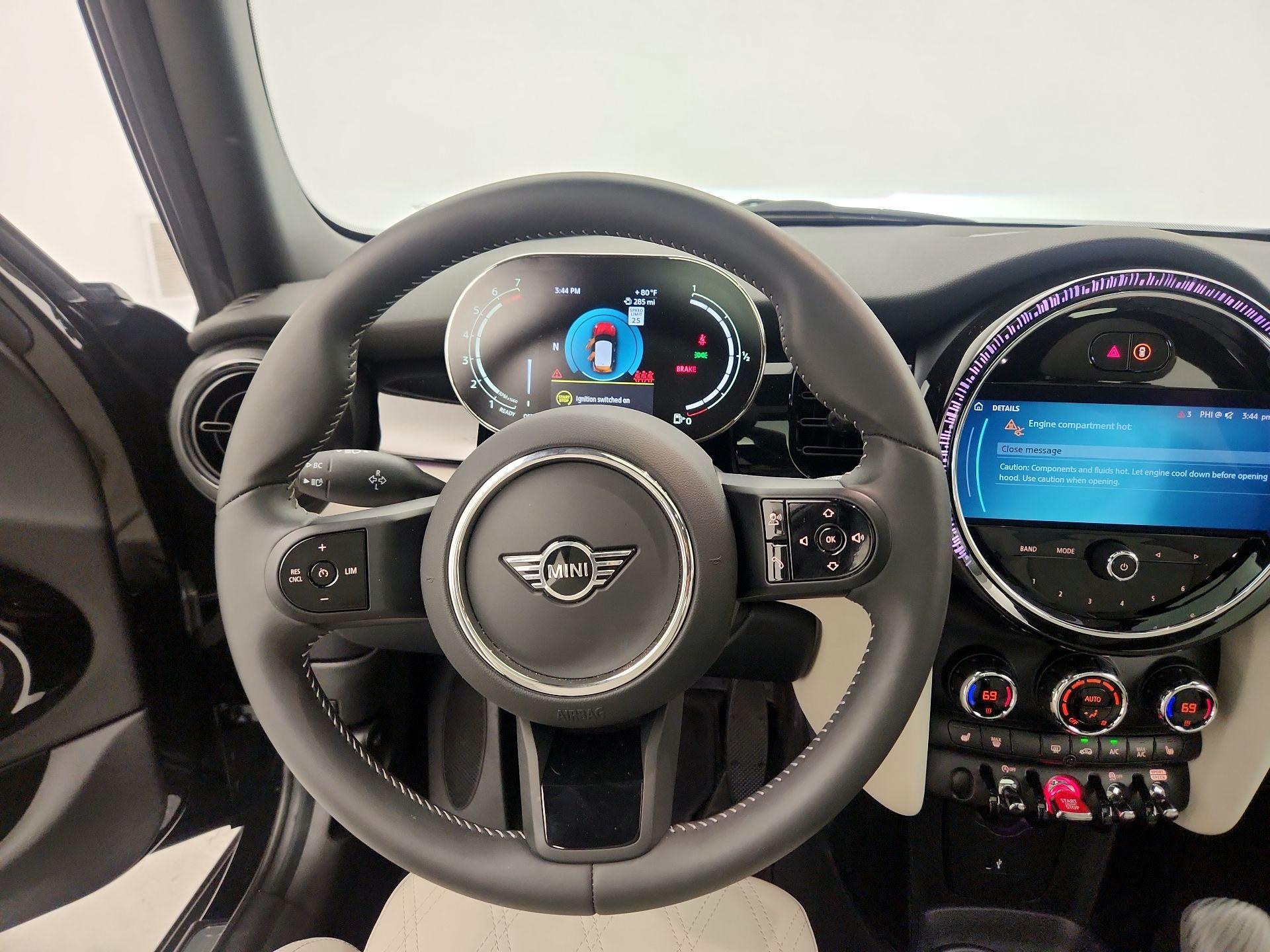 Thumbnail: 2024 MINI Cooper Hardtop - 10