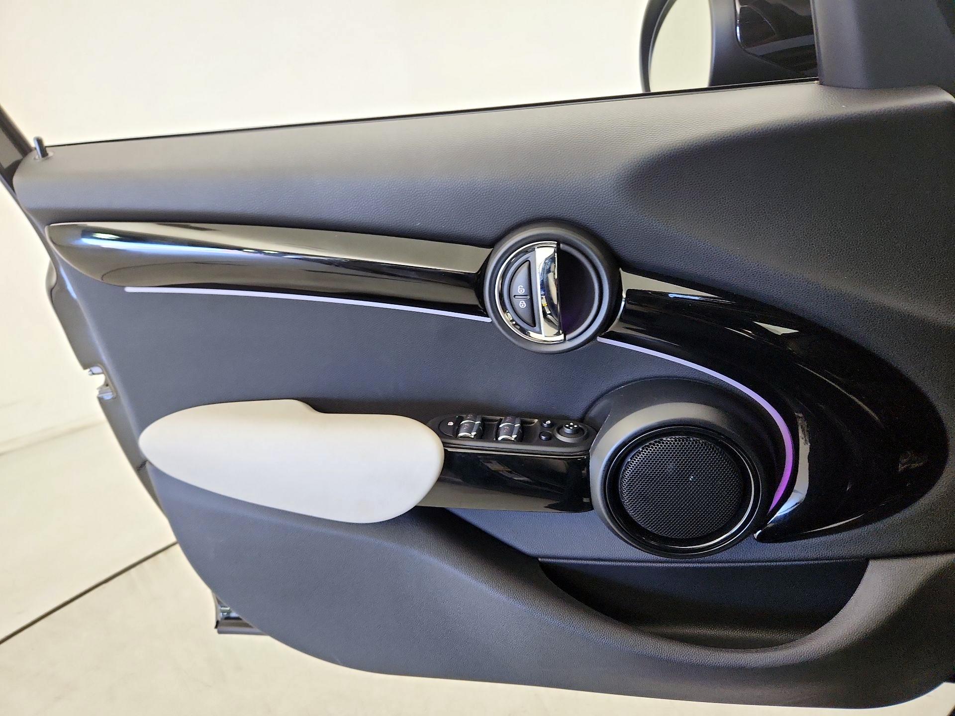 Thumbnail: 2024 MINI Cooper Hardtop - 12