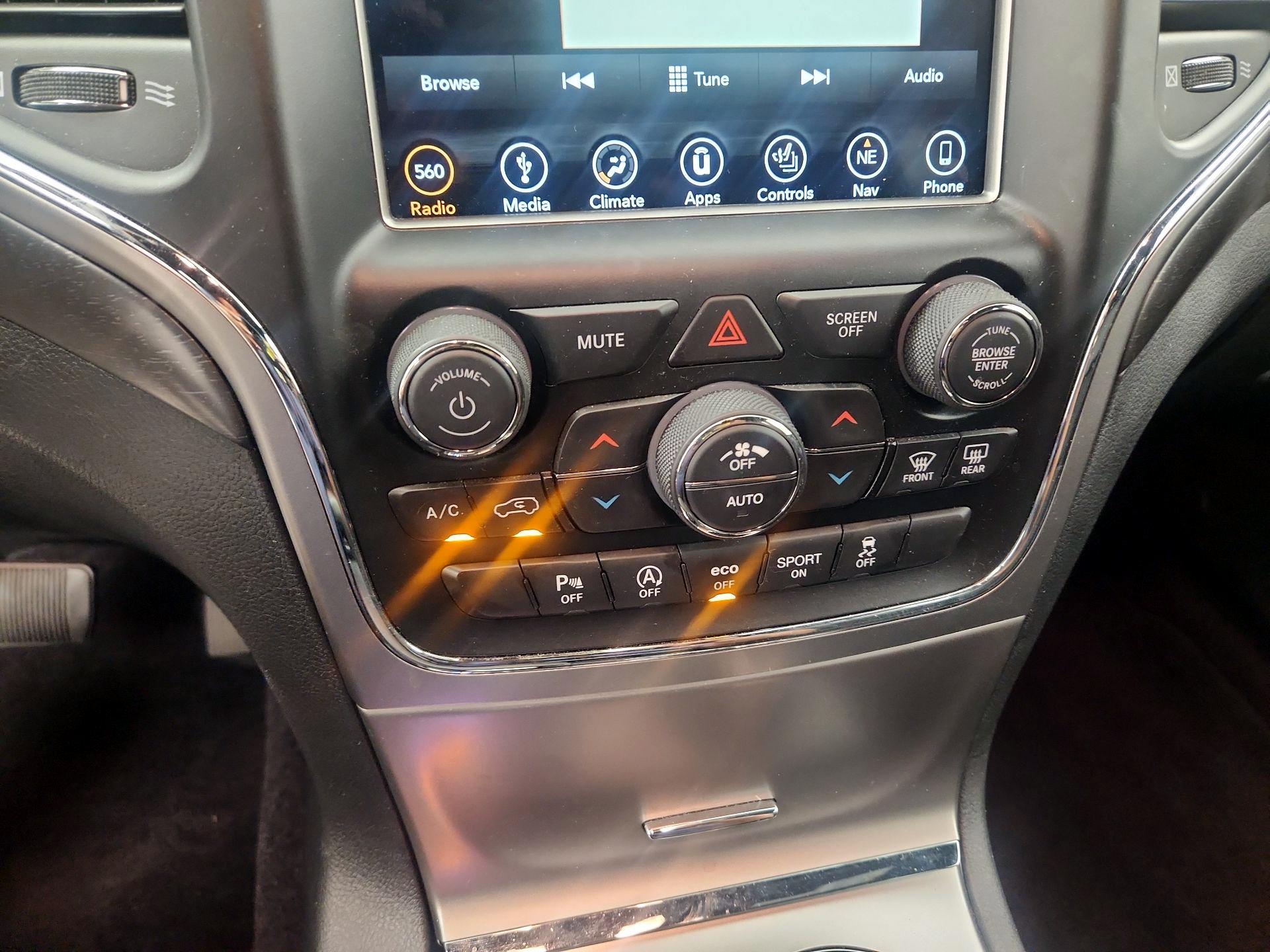Thumbnail: 2018 Jeep Grand Cherokee - 16