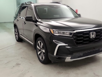 Black 2024 Honda Pilot Touring