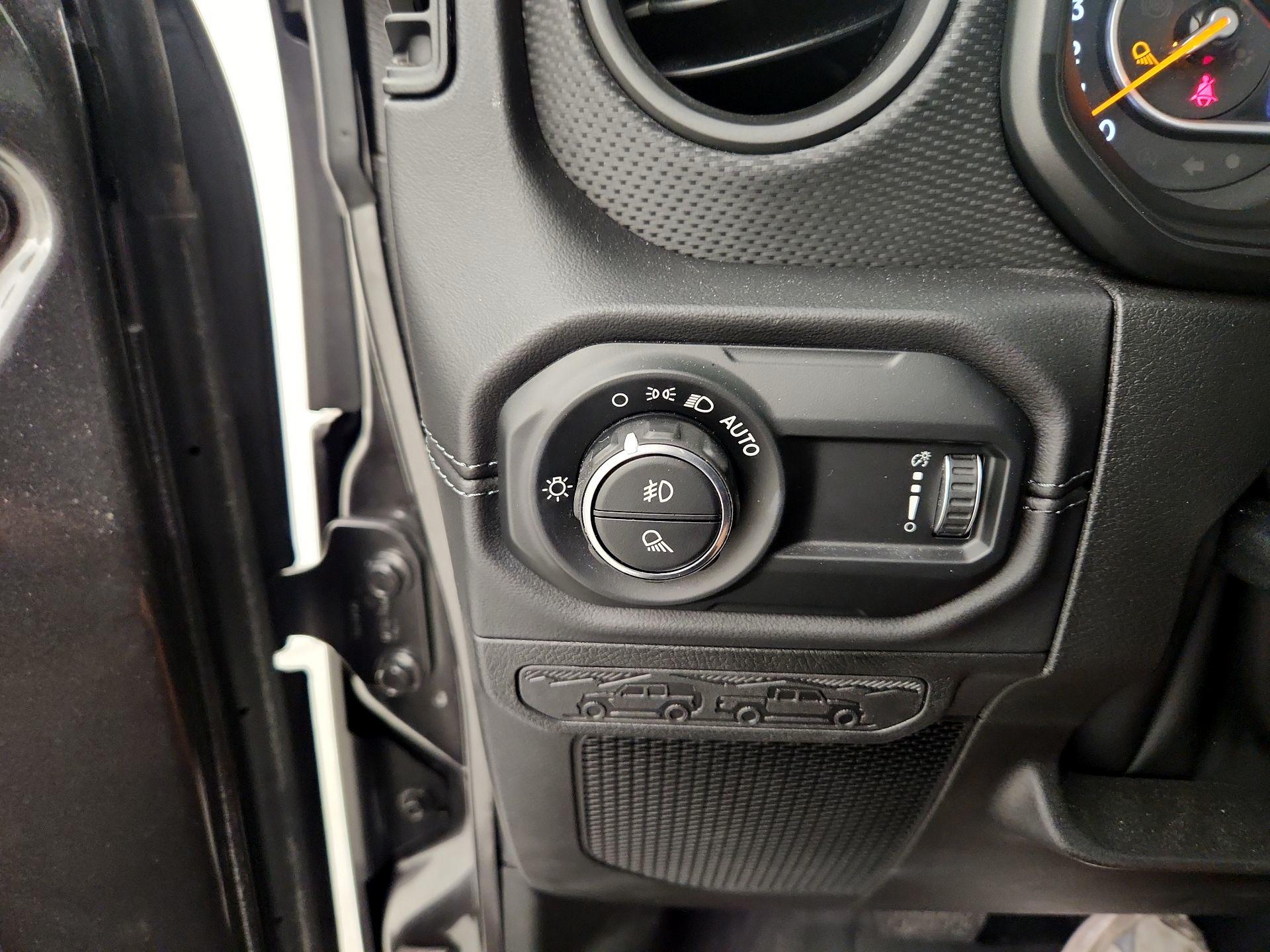Thumbnail: 2024 Jeep Gladiator - 13