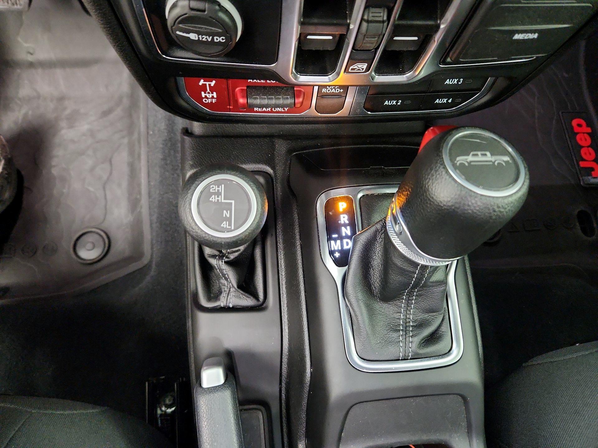 Thumbnail: 2024 Jeep Gladiator - 17