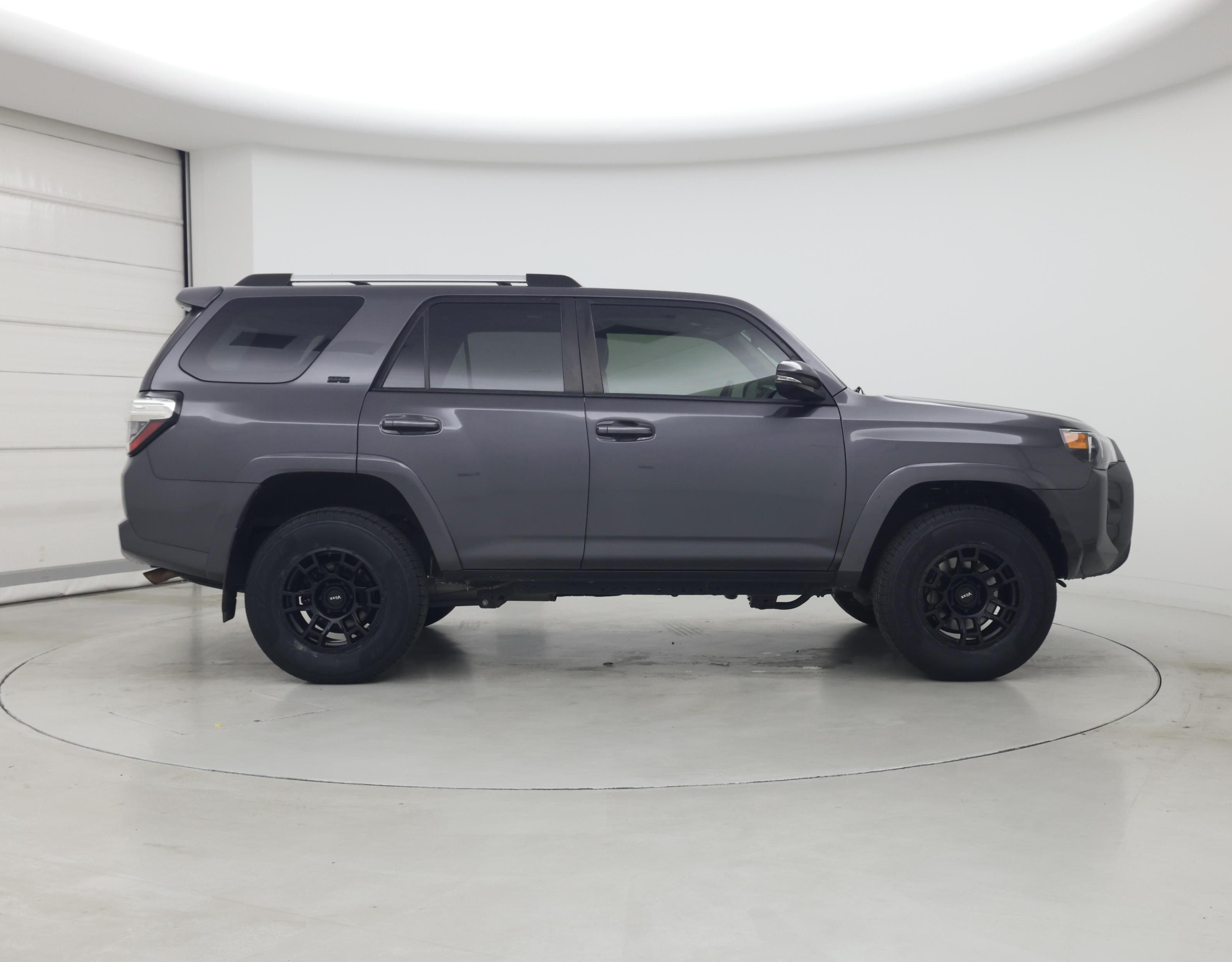 Thumbnail: 2020 Toyota 4Runner - 7