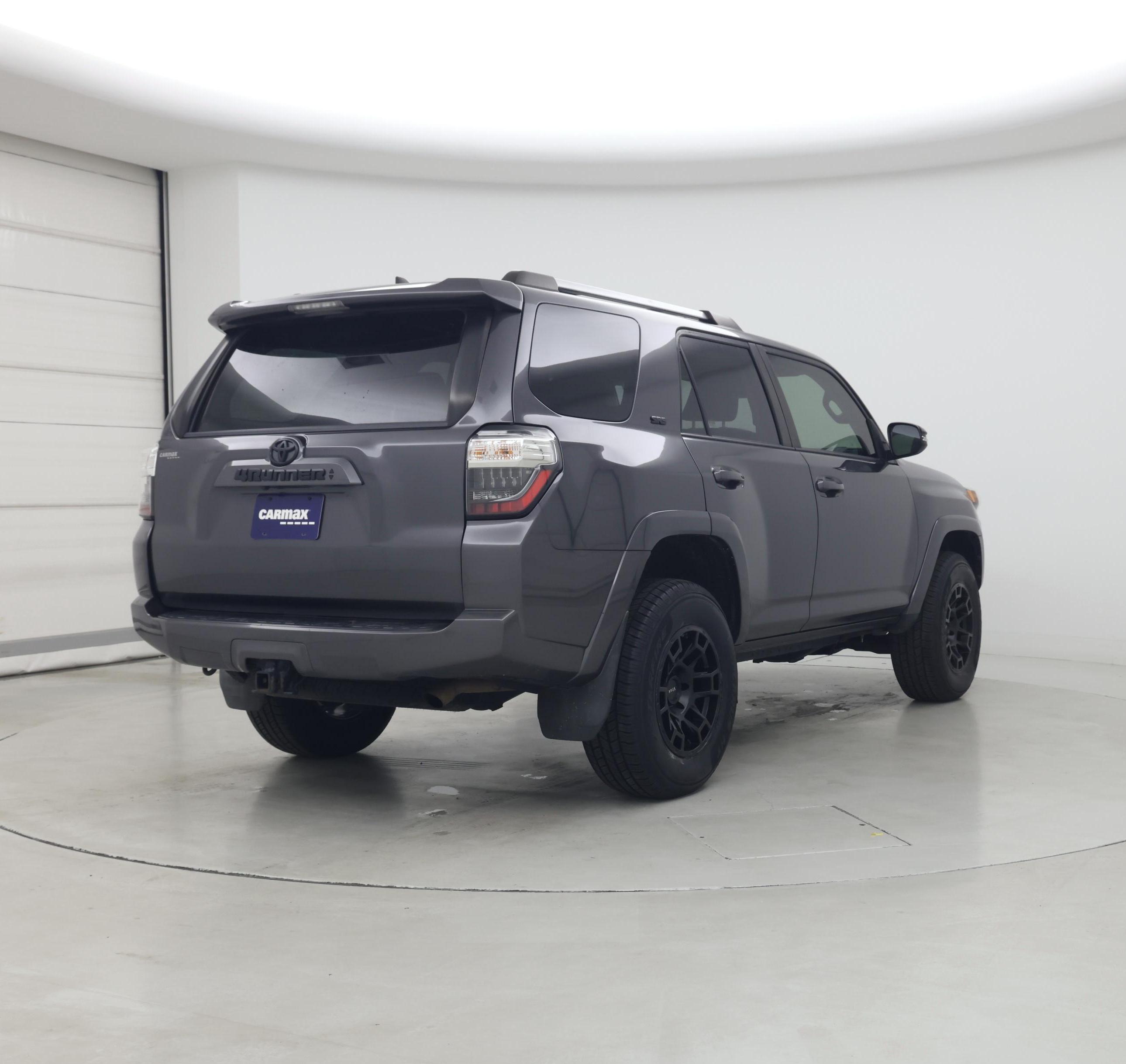 Thumbnail: 2020 Toyota 4Runner - 8