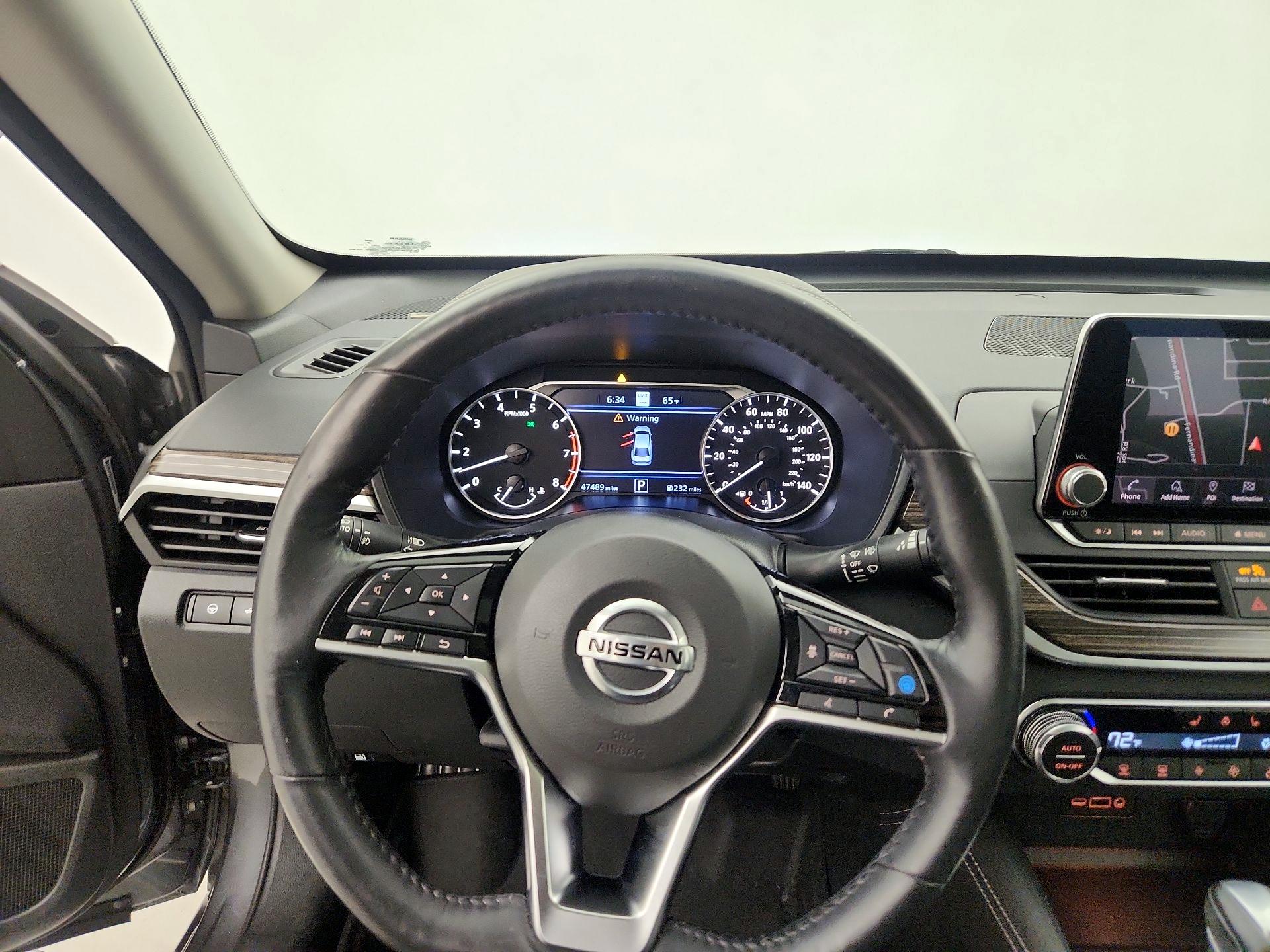 Thumbnail: 2019 Nissan Altima - 10