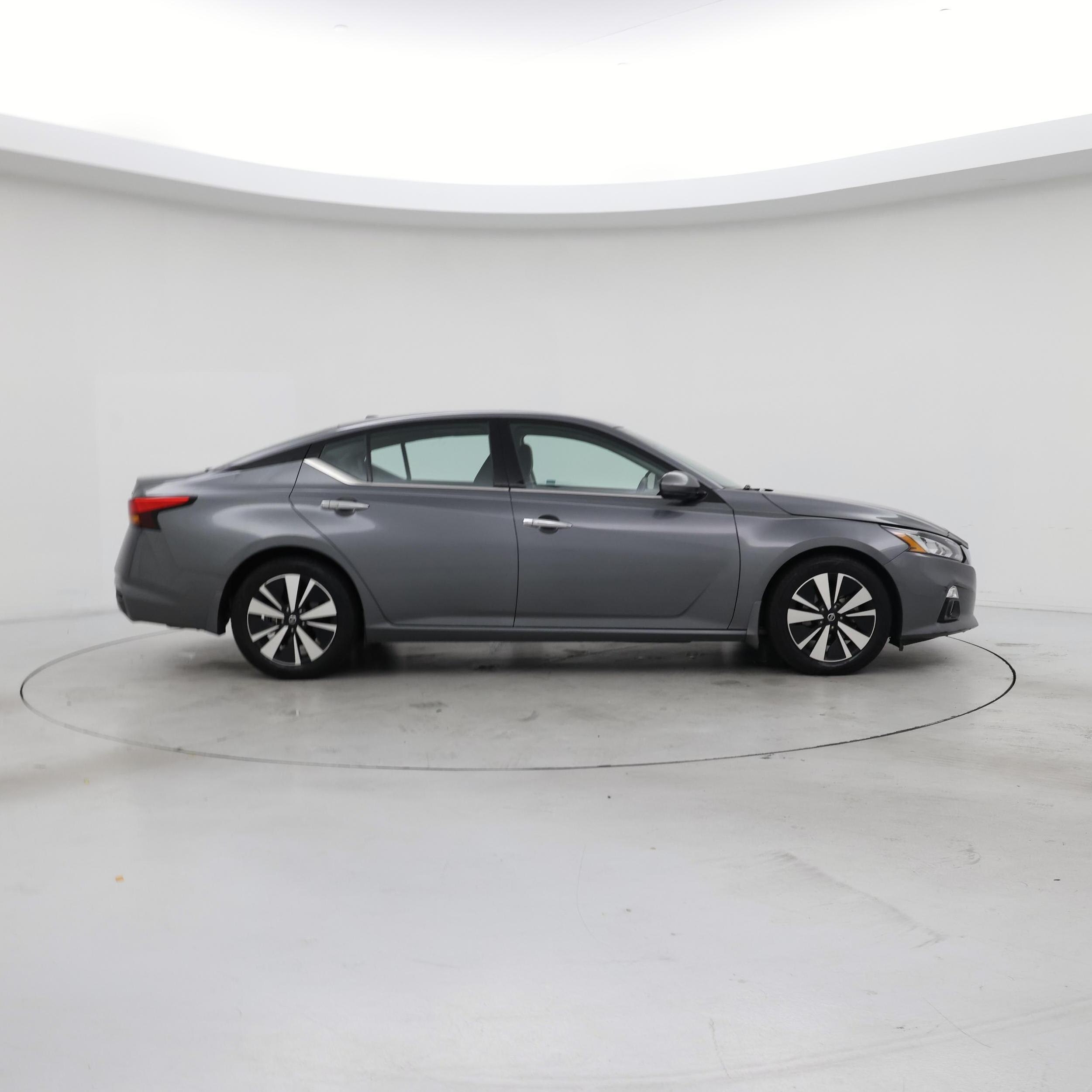 Thumbnail: 2019 Nissan Altima - 7