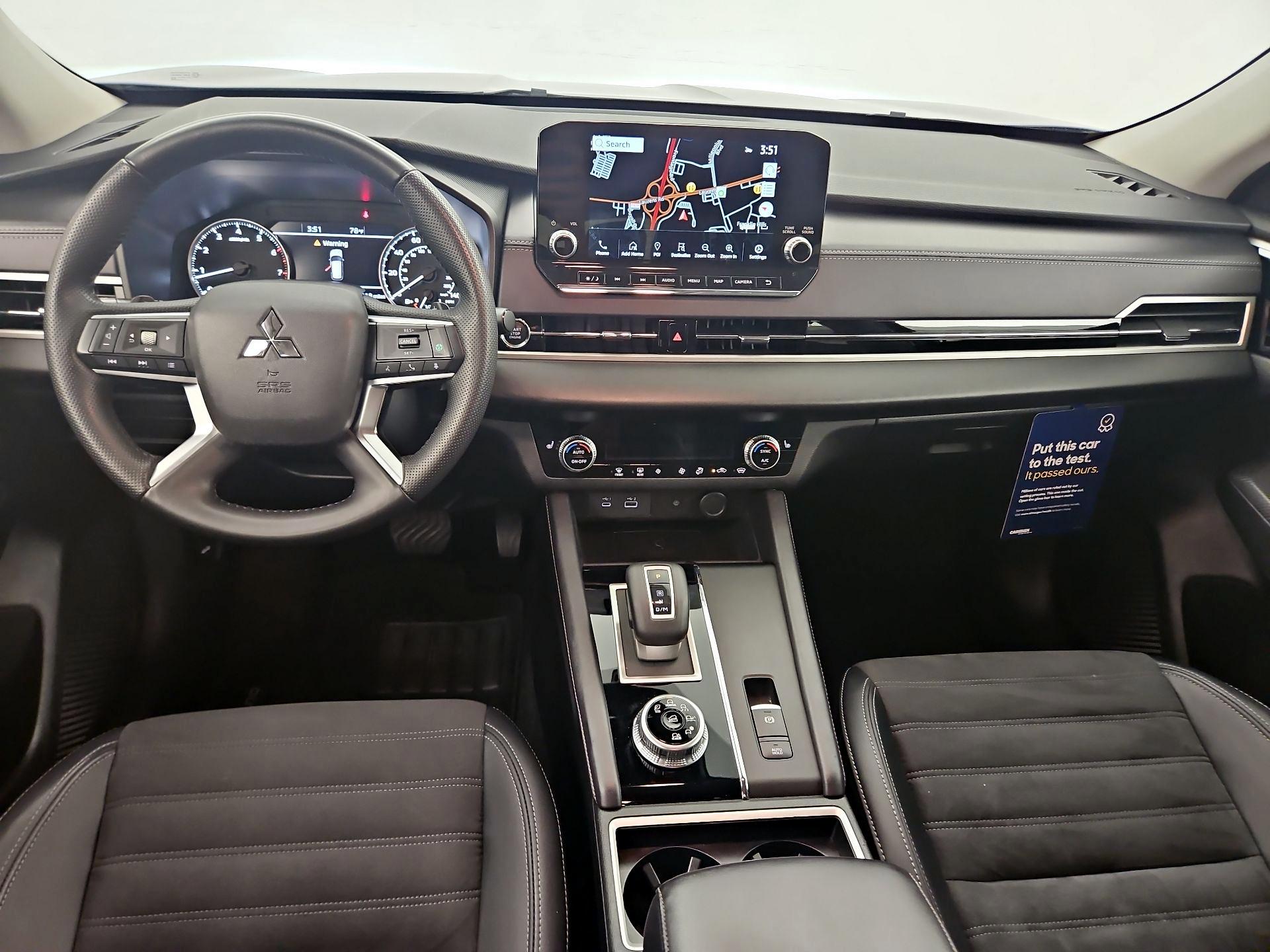 Thumbnail: 2024 Mitsubishi Outlander - 9