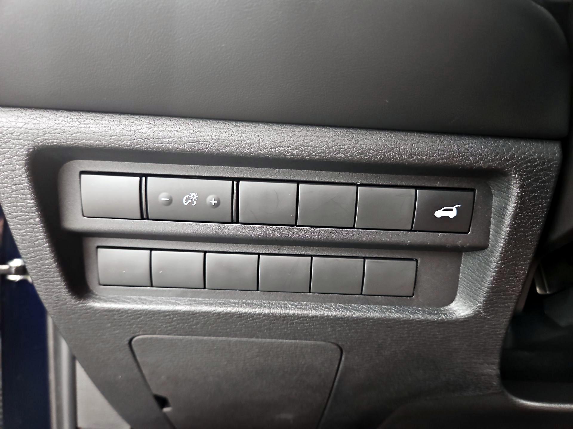 Thumbnail: 2024 Mitsubishi Outlander - 13