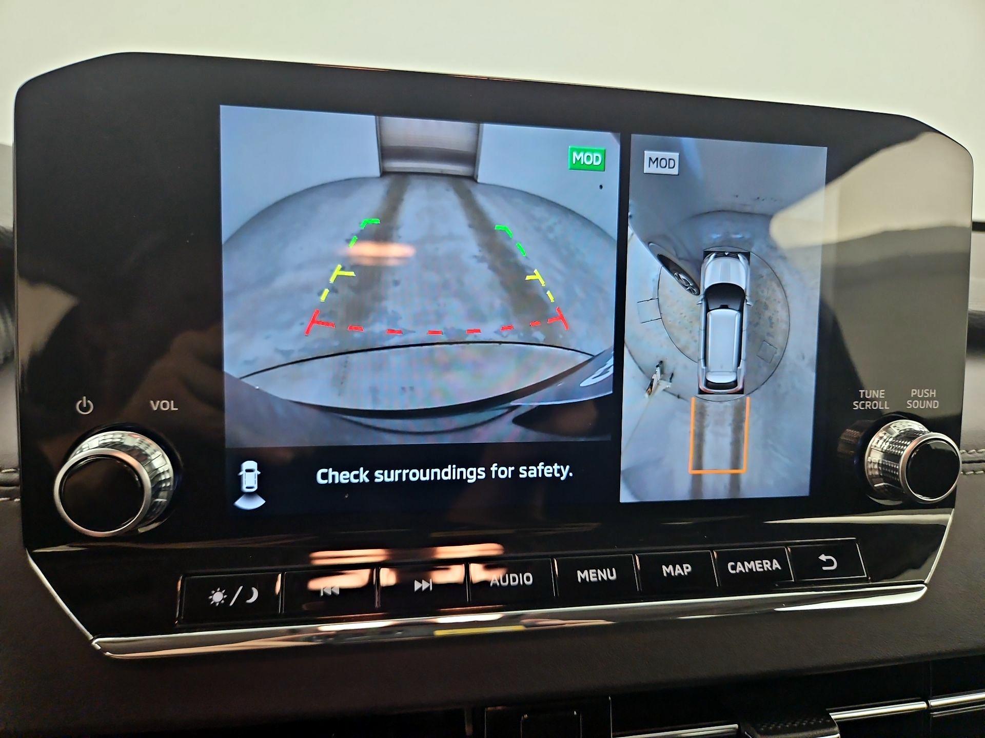 Thumbnail: 2024 Mitsubishi Outlander - 15