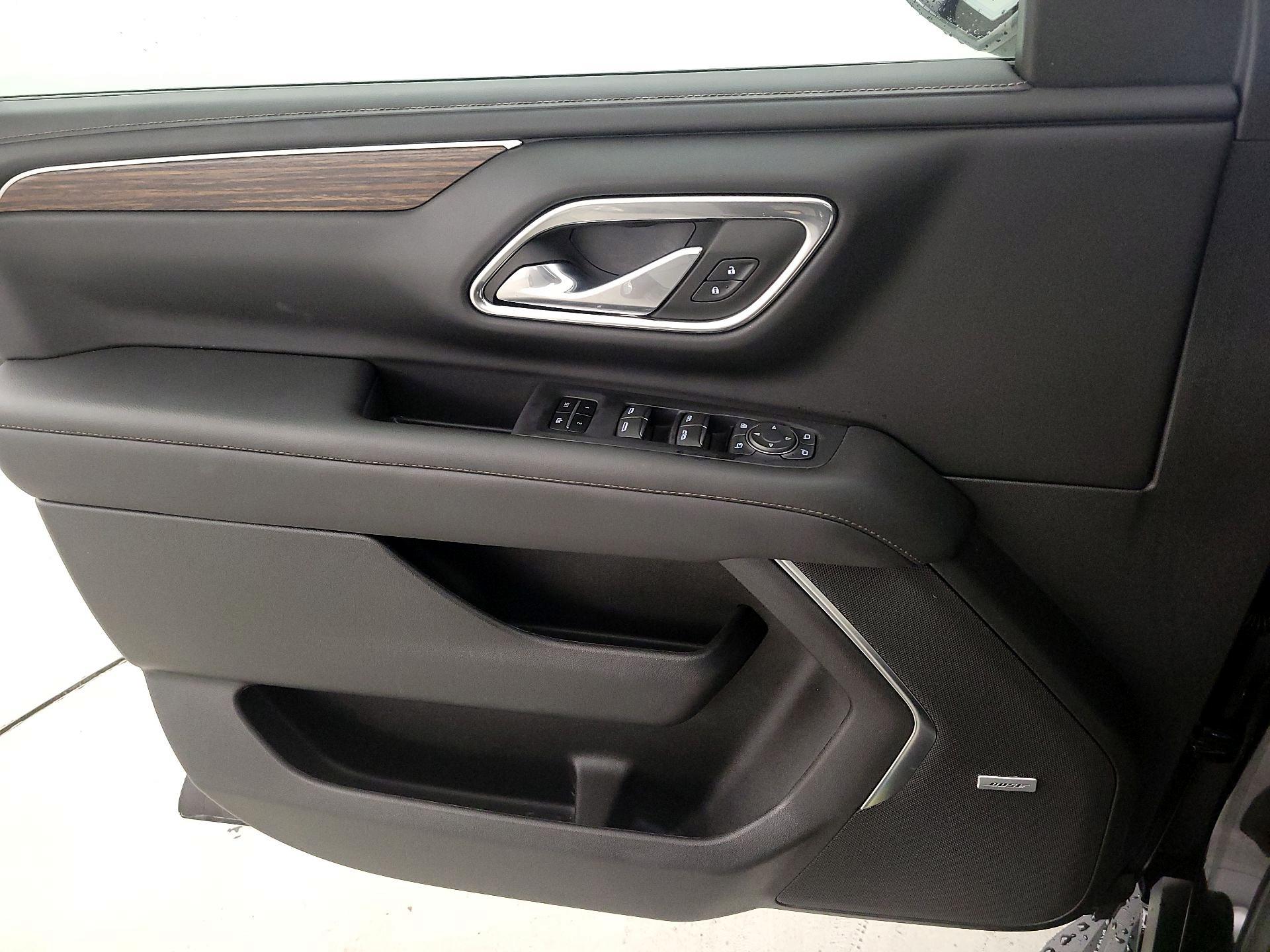 Thumbnail: 2023 Chevrolet Tahoe - 10