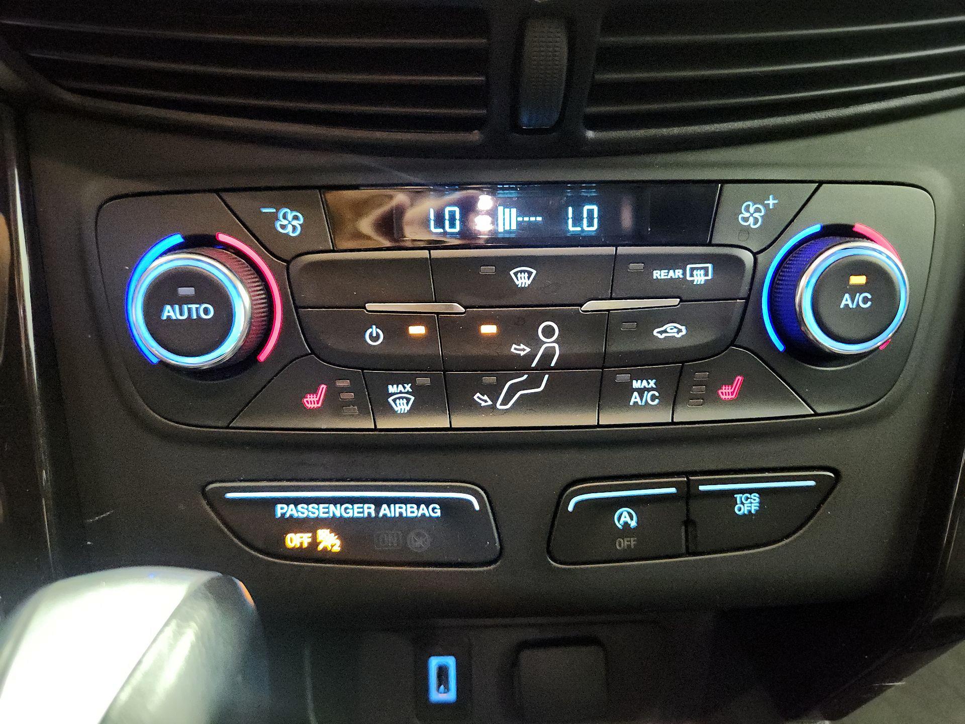 Thumbnail: 2017 Ford Escape - 17