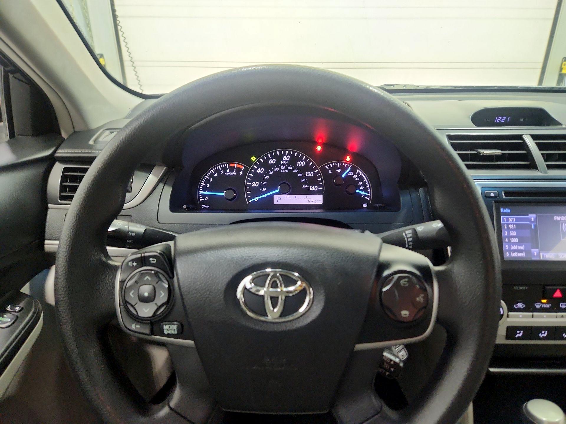 Thumbnail: 2014 Toyota Camry - 10