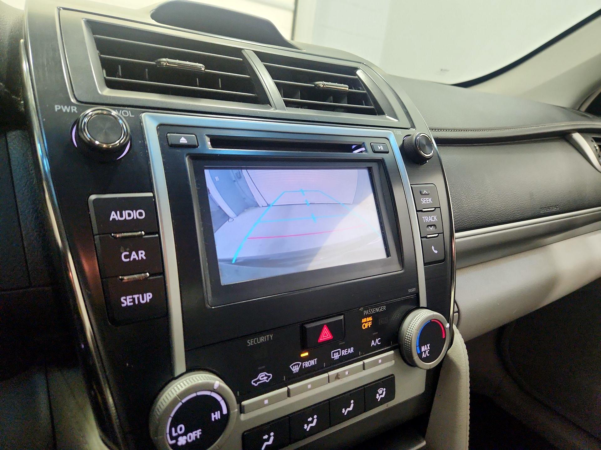 Thumbnail: 2014 Toyota Camry - 14