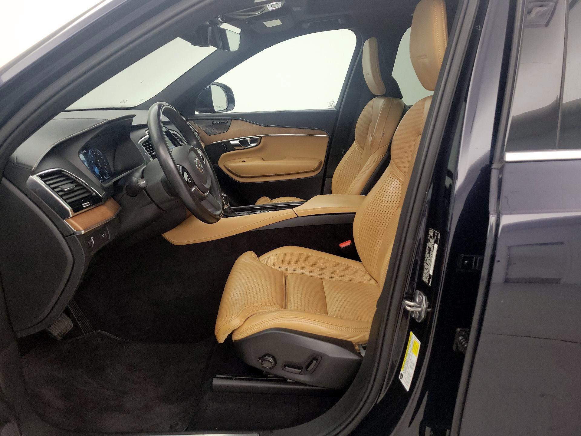 Thumbnail: 2019 Volvo XC90 - 11