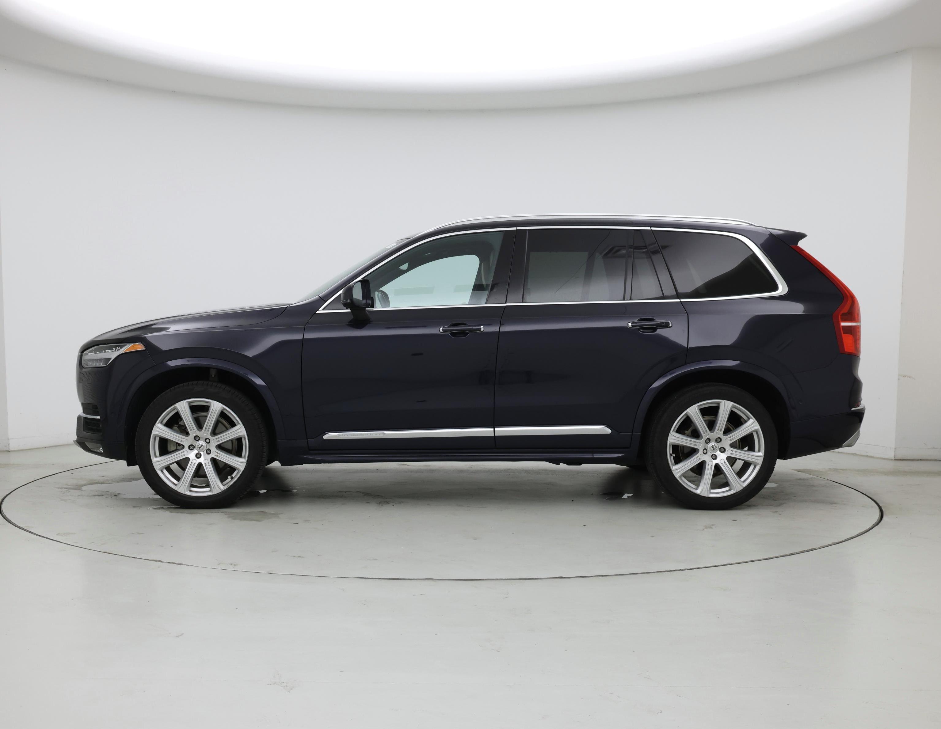 Thumbnail: 2019 Volvo XC90 - 3