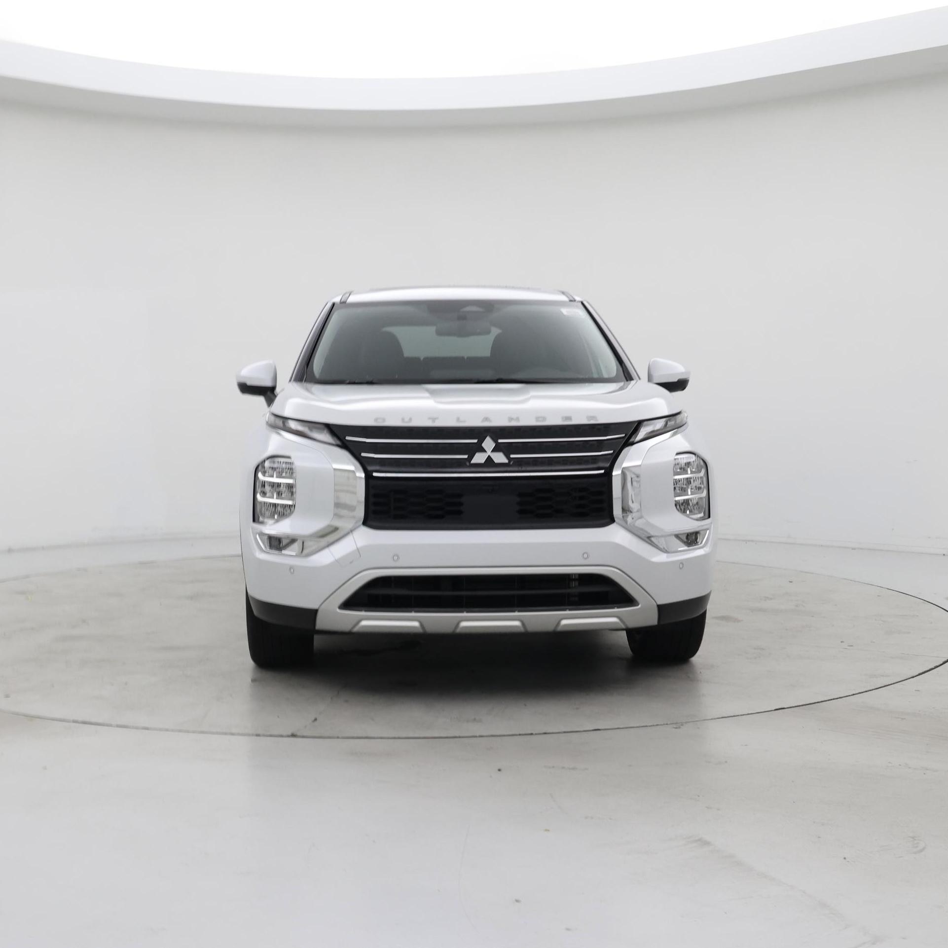 Thumbnail: 2023 Mitsubishi Outlander - 5