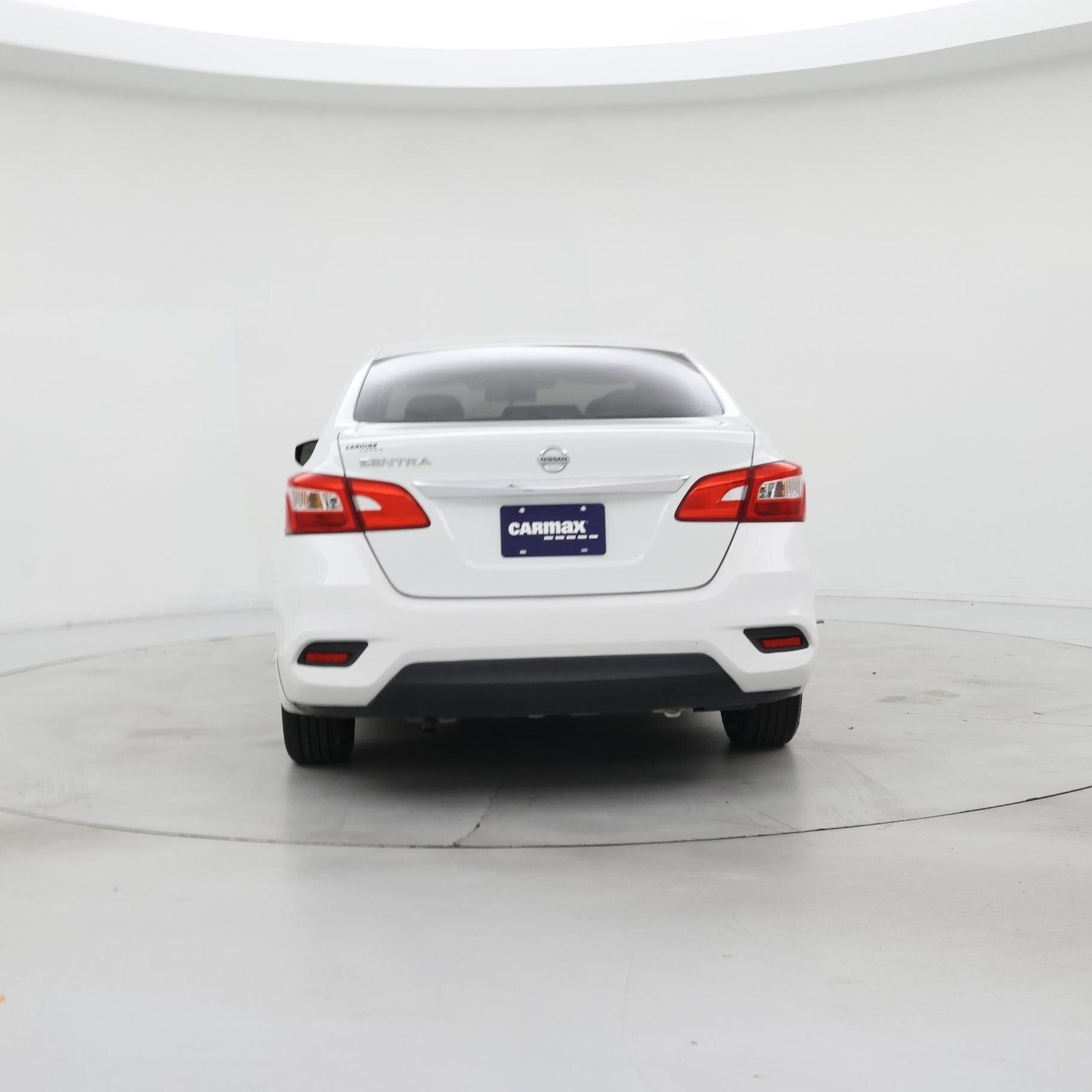 Thumbnail: 2016 Nissan Sentra - 6