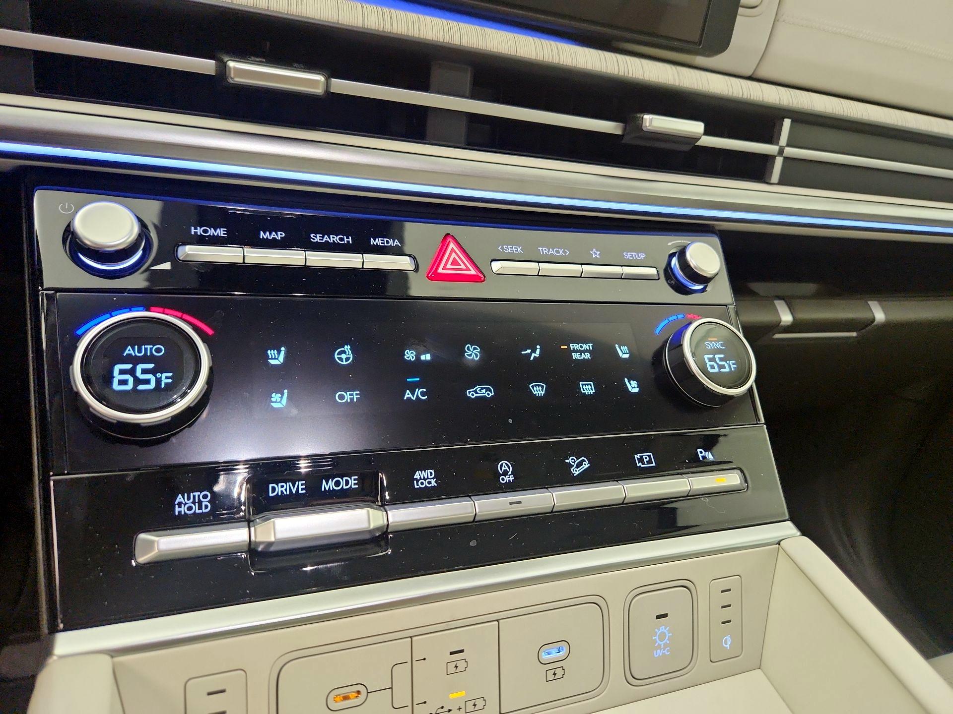 Thumbnail: 2025 Hyundai Santa Fe - 17