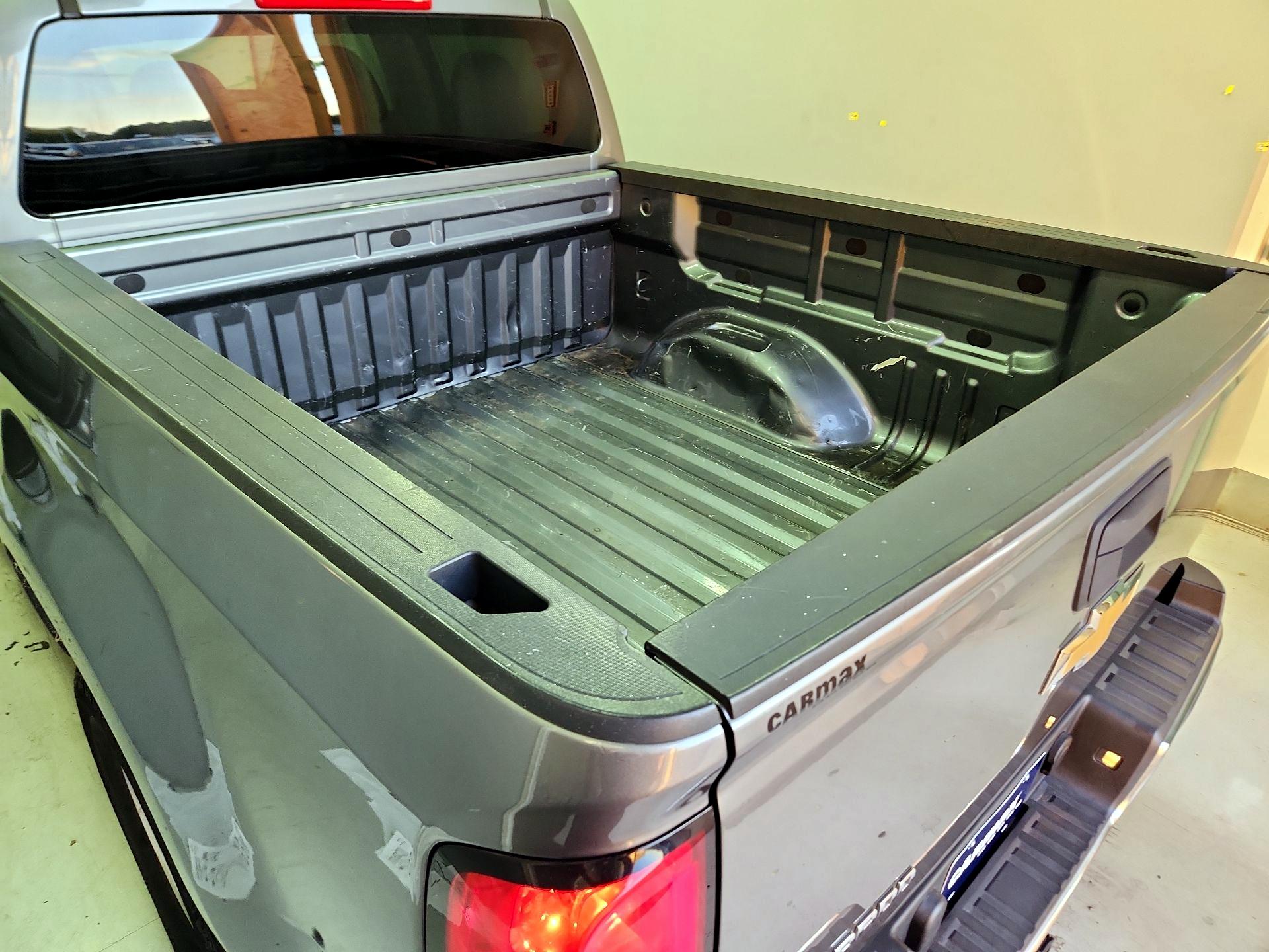 Thumbnail: 2019 Chevrolet Colorado - 20